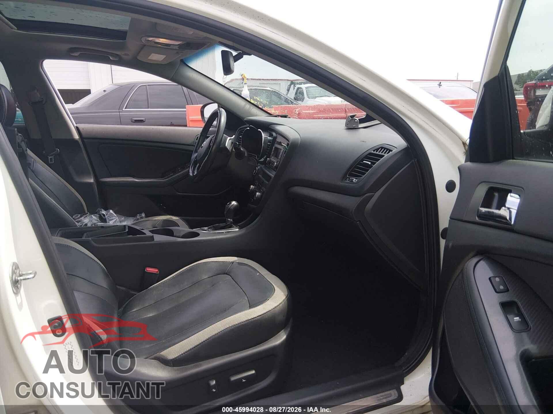 KIA OPTIMA 2011 - KNAGR4A67B5142072
