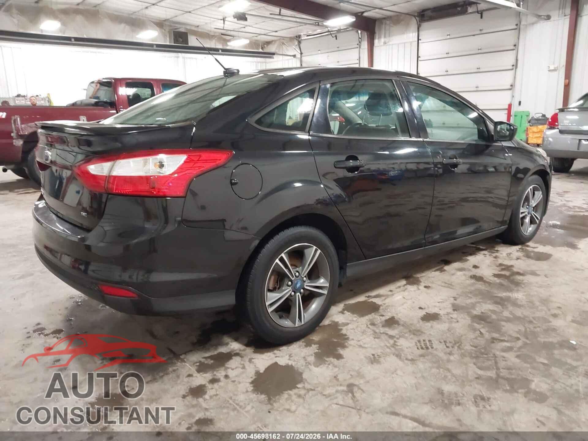 FORD FOCUS 2012 - 1FAHP3F23CL119100