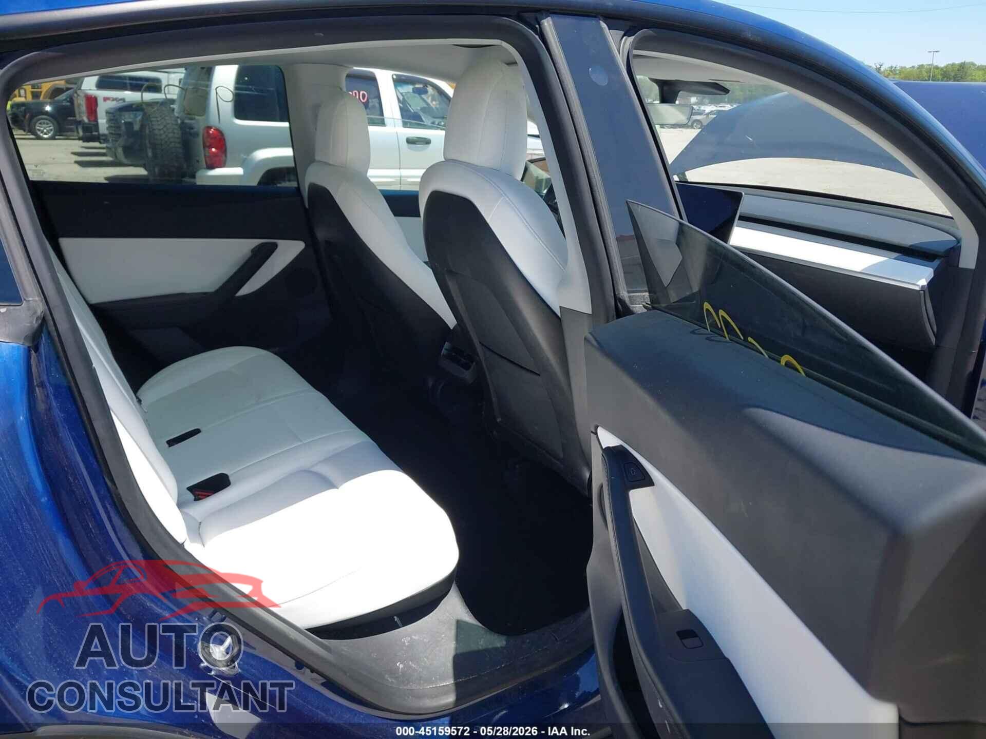 TESLA MODEL Y 2022 - 7SAYGDEE0NF373223