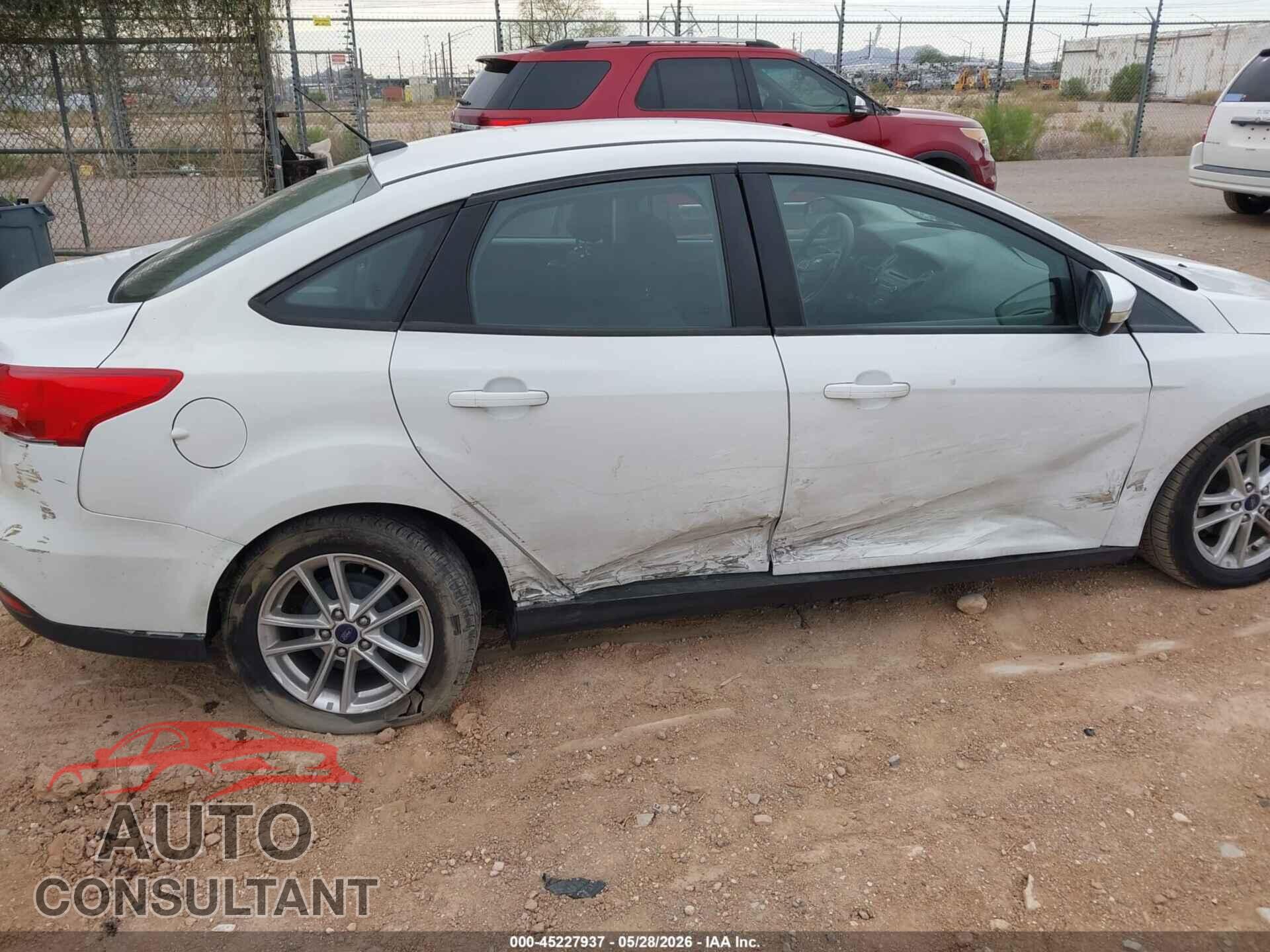 FORD FOCUS 2016 - 1FADP3F24GL346249