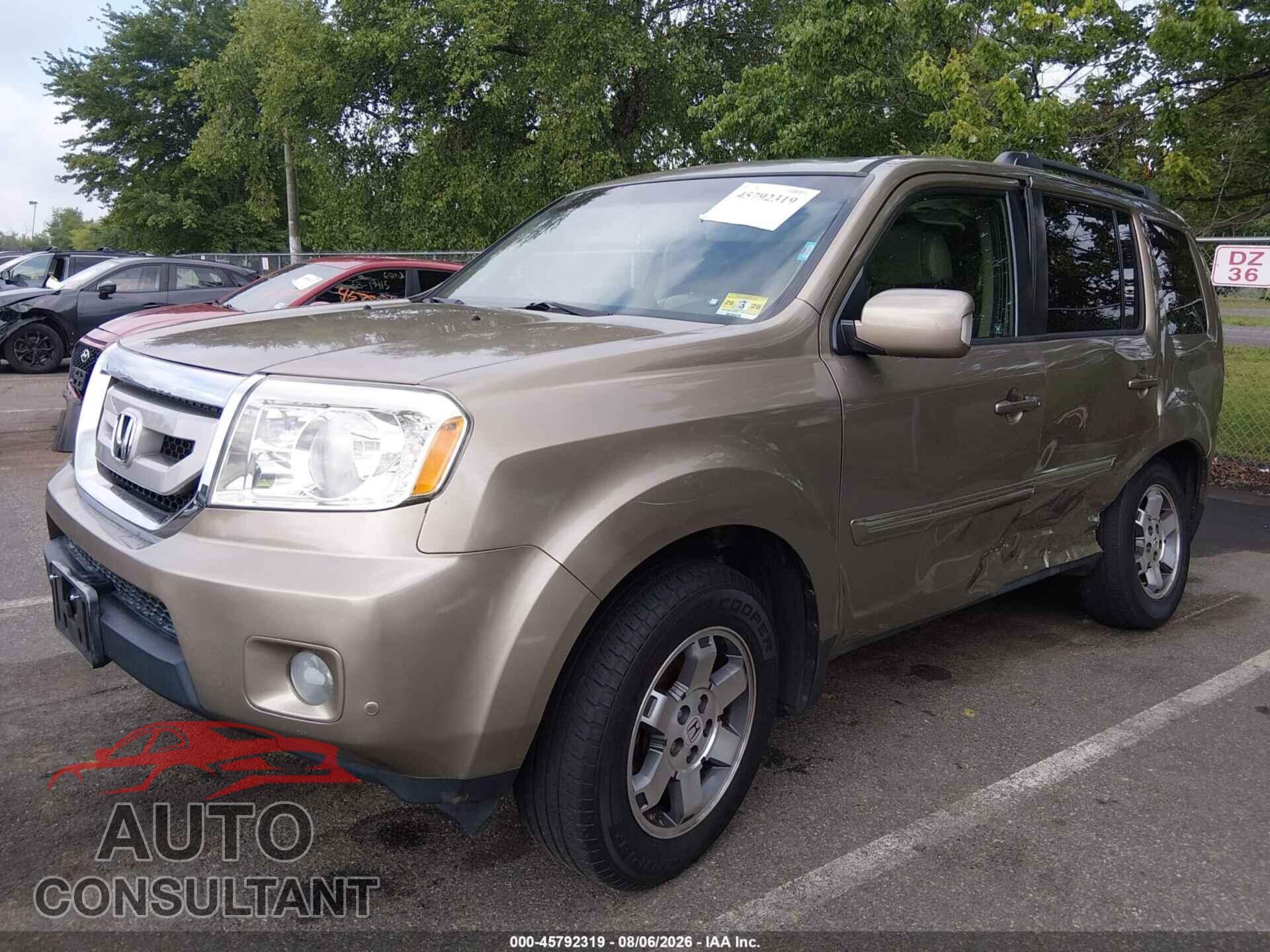 HONDA PILOT 2011 - 5FNYF4H99BB021977