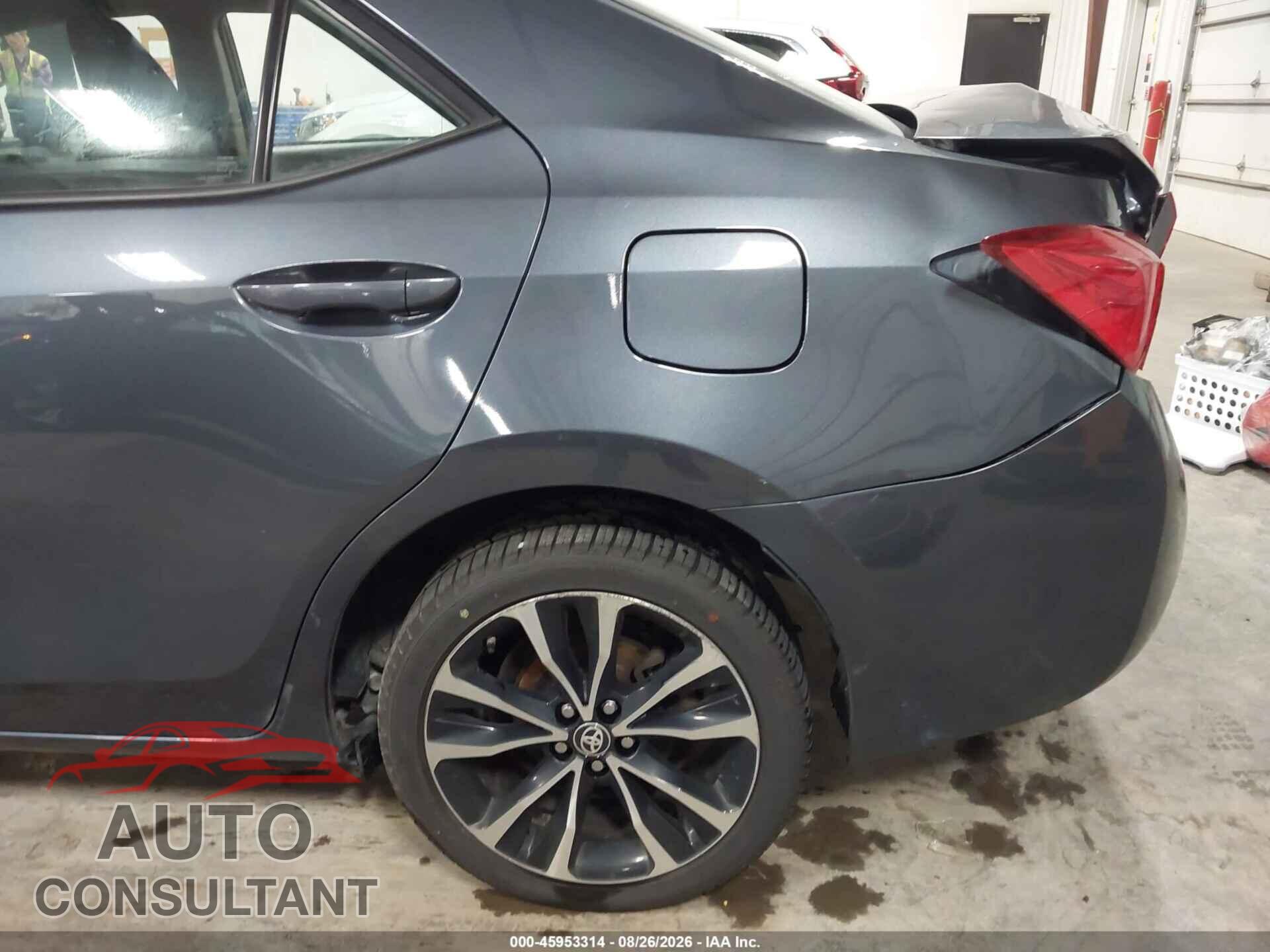 TOYOTA COROLLA 2017 - 2T1BURHEXHC753702
