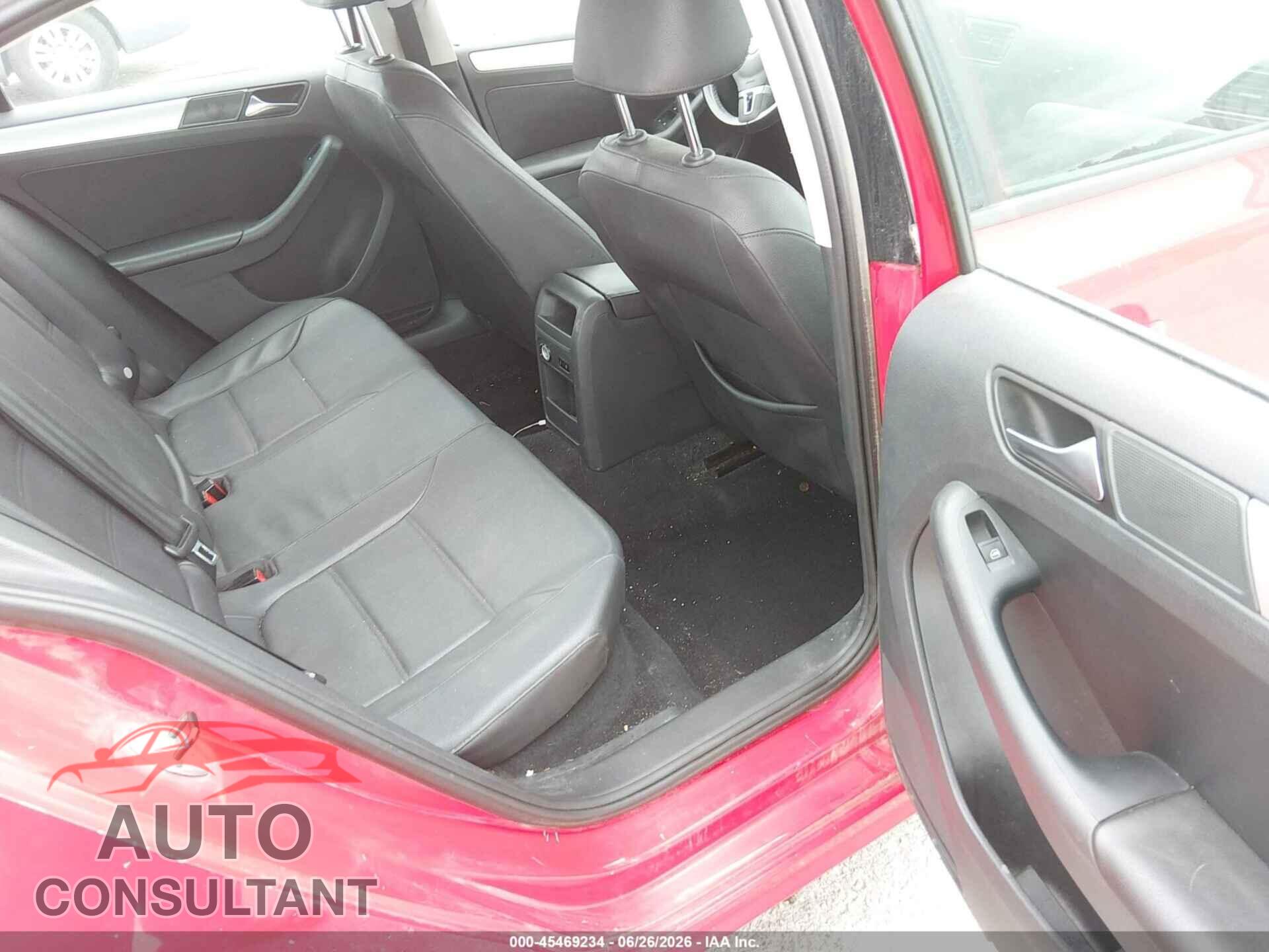 VOLKSWAGEN JETTA 2012 - 3VWLL7AJ6CM323925