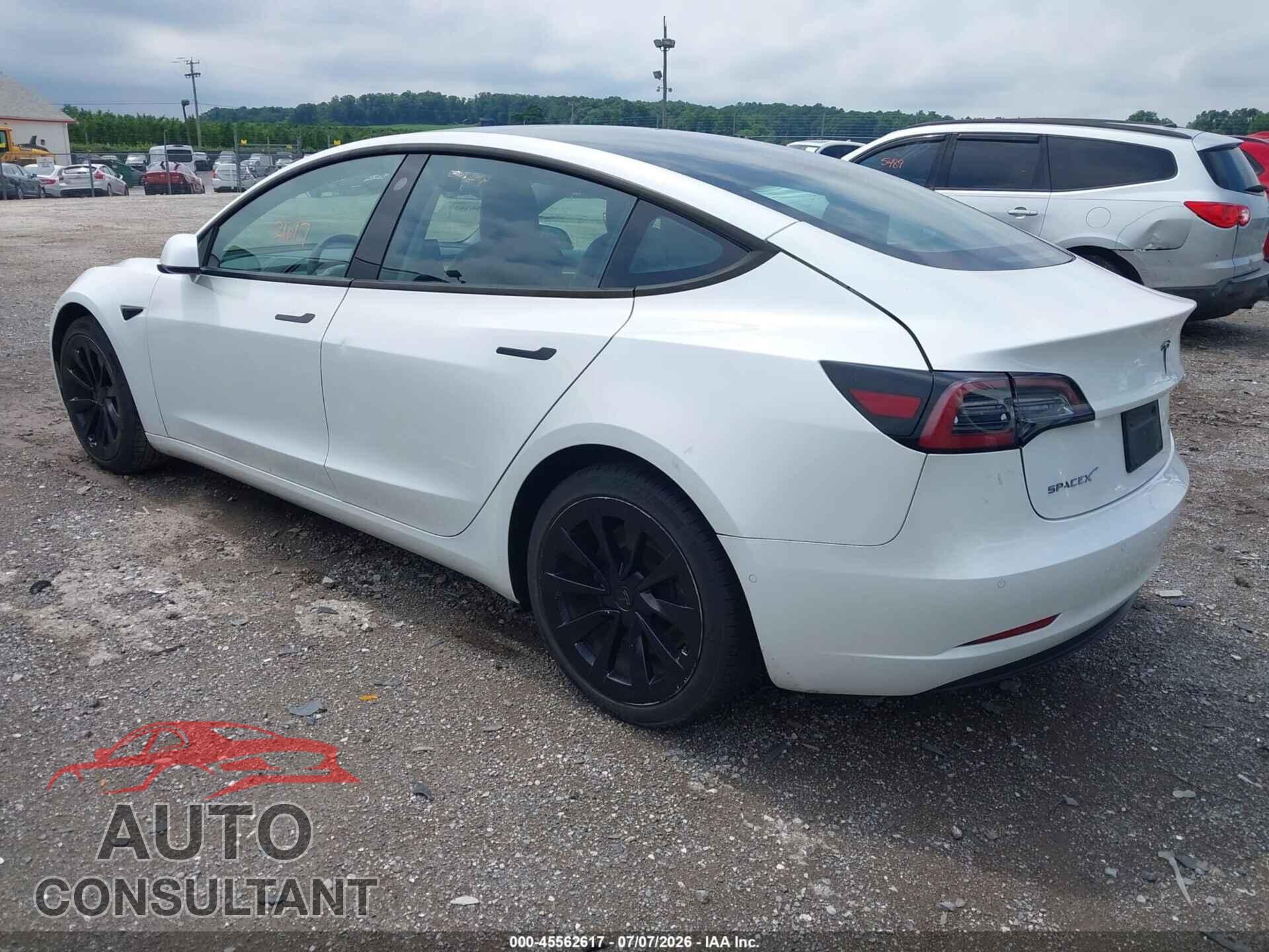 TESLA MODEL 3 2021 - 5YJ3E1EB8MF015383