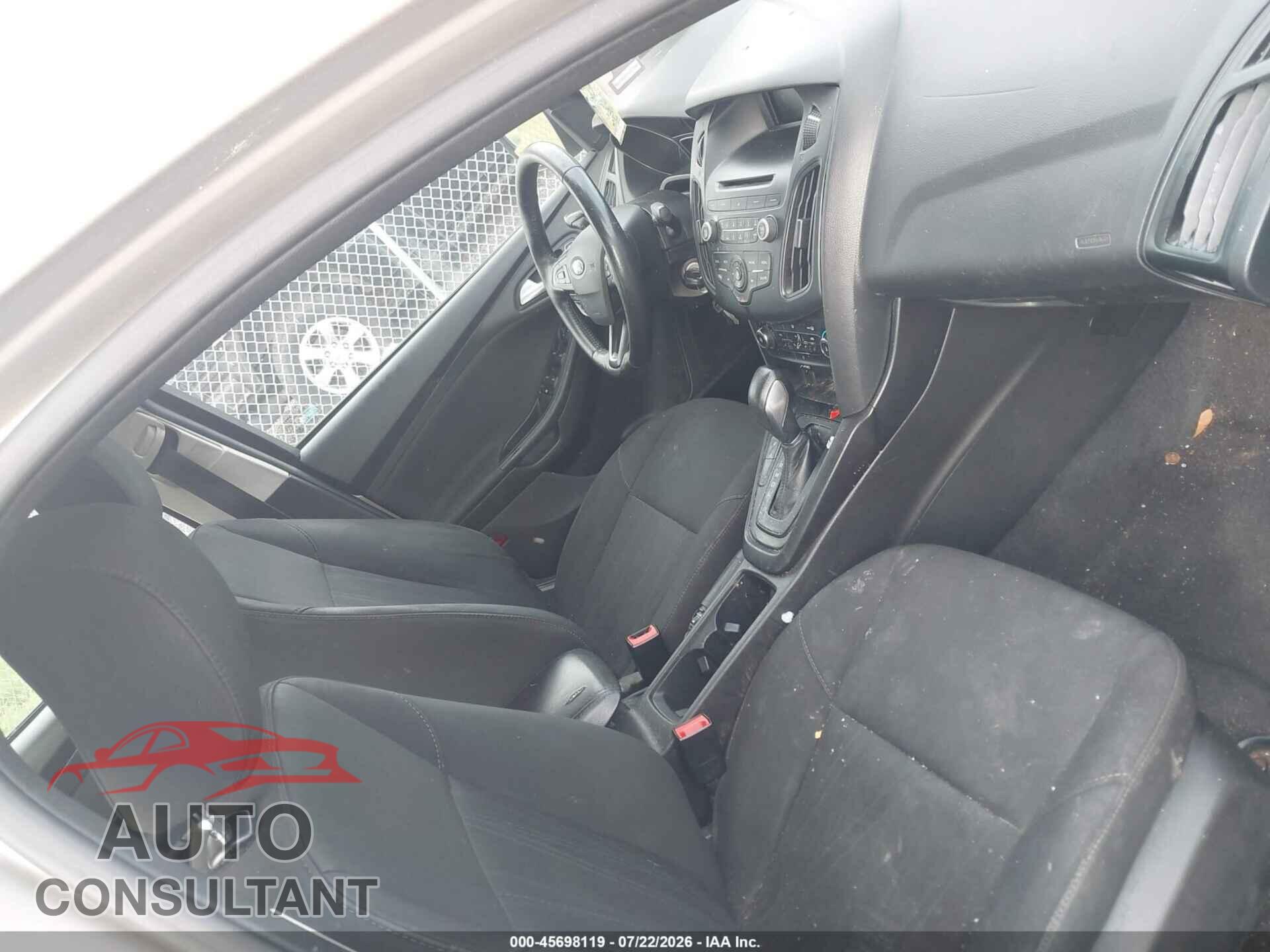 FORD FOCUS 2017 - 1FADP3F2XHL294112