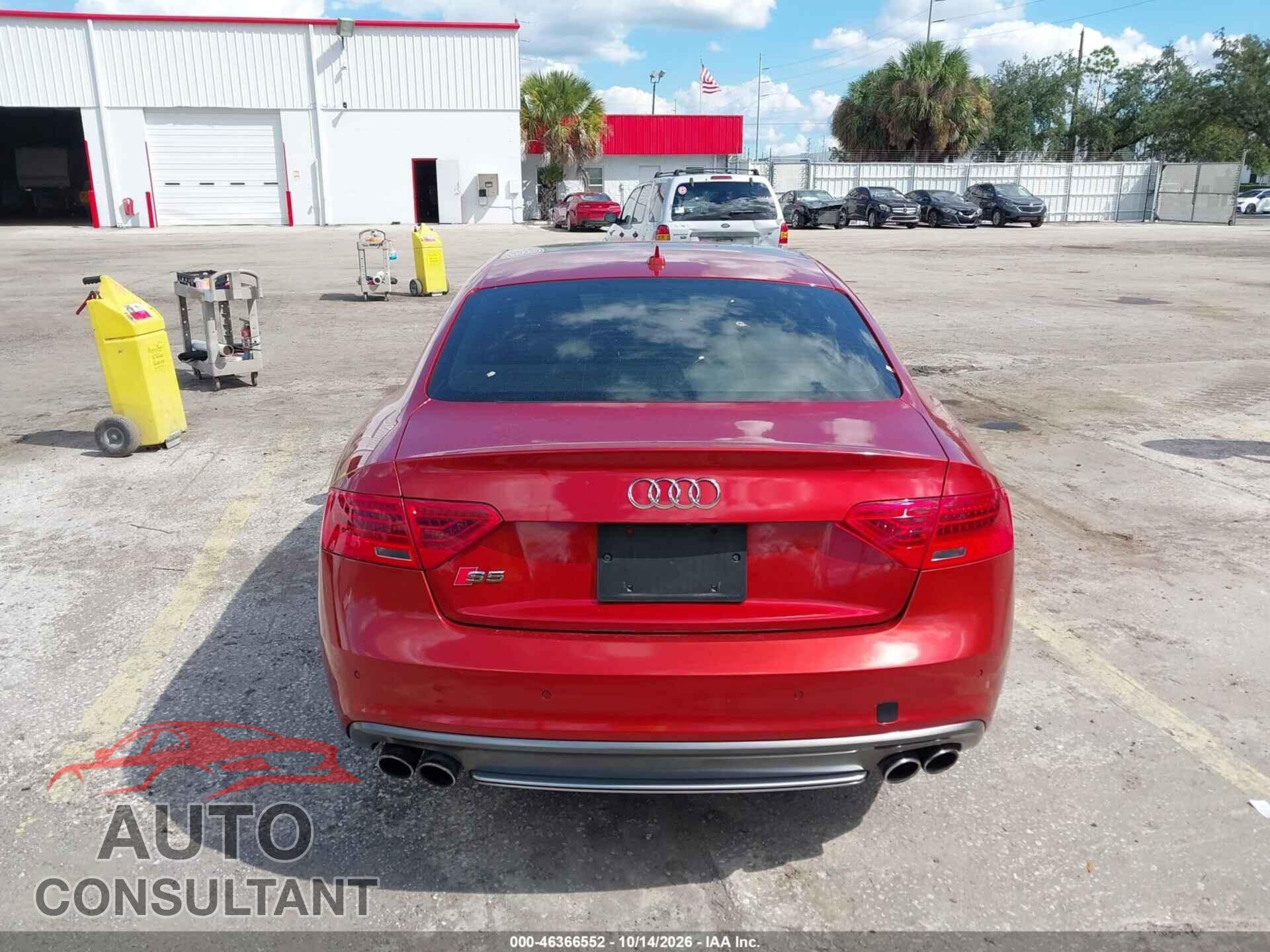 AUDI S5 2014 - WAUCGAFR8EA021455