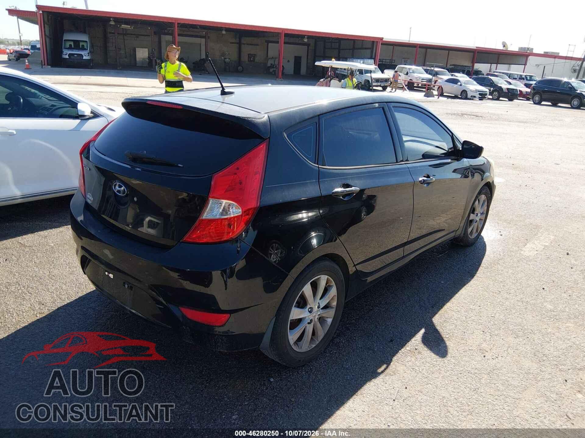 HYUNDAI ACCENT 2012 - KMHCU5AE6CU038091