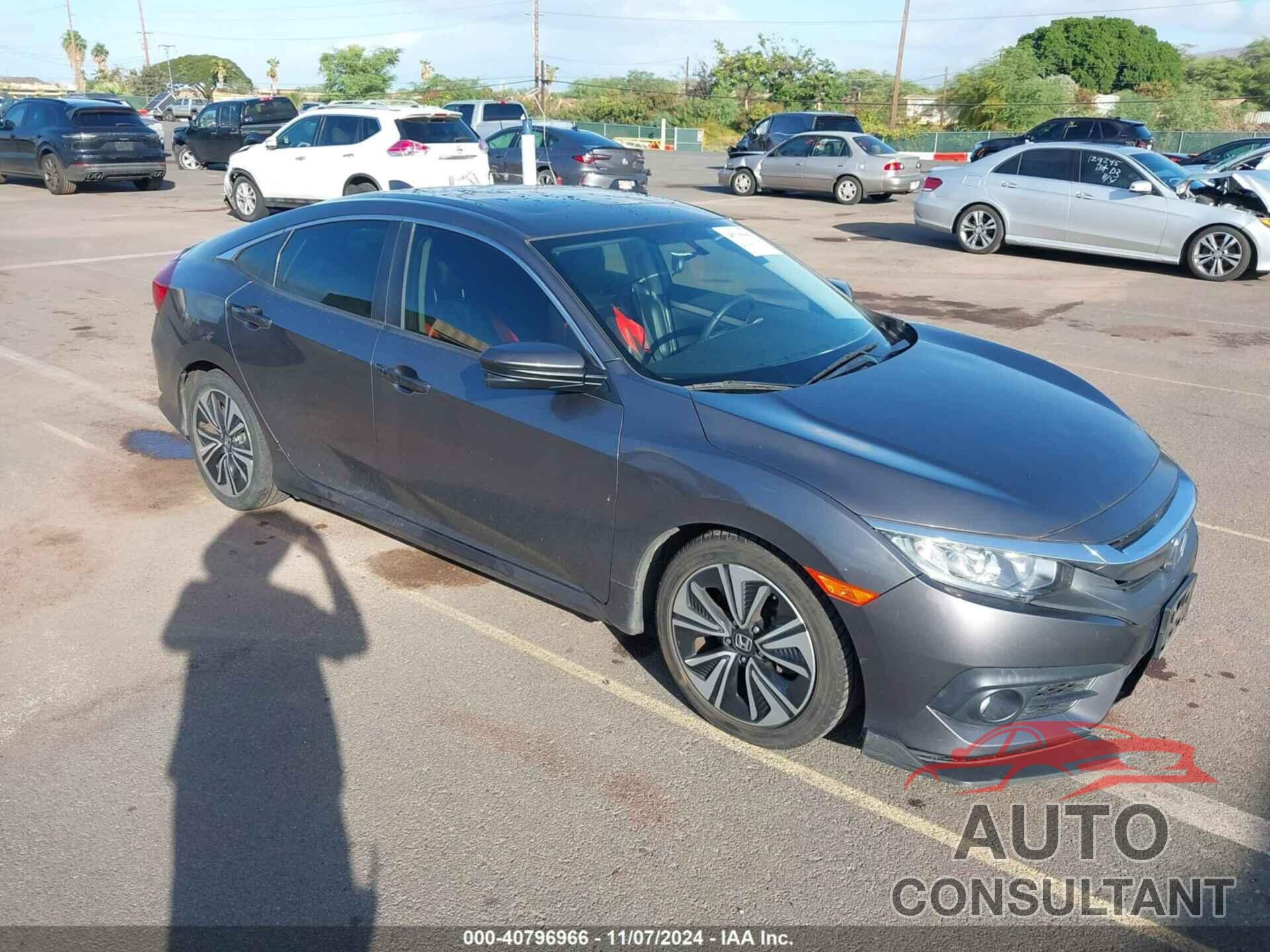 HONDA CIVIC 2018 - JHMFC1F31JX005479