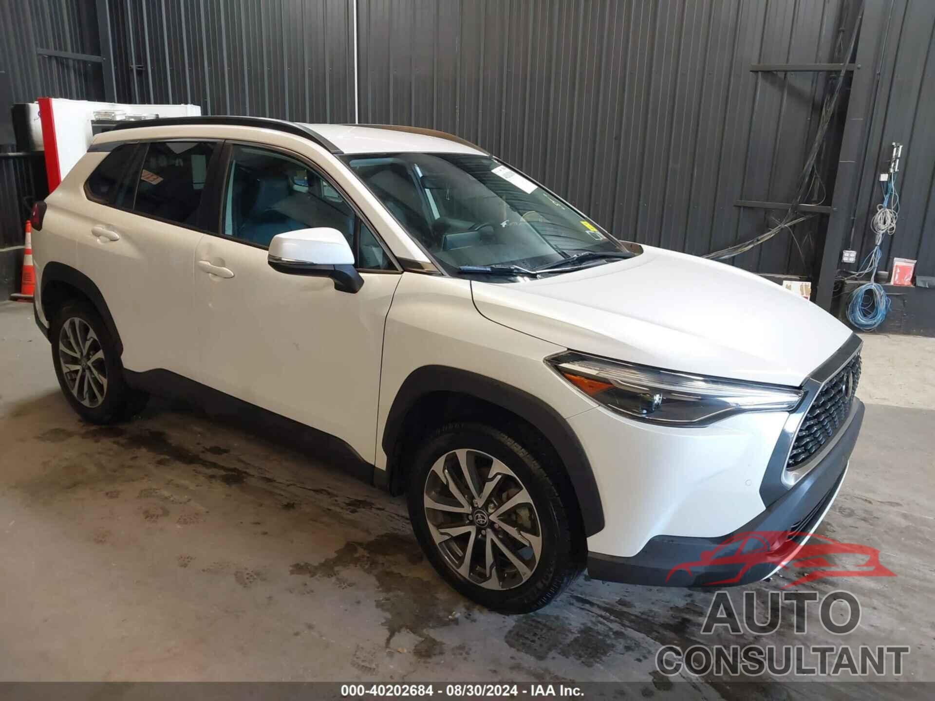 TOYOTA COROLLA CROSS 2022 - 7MUEAABG3NV024354
