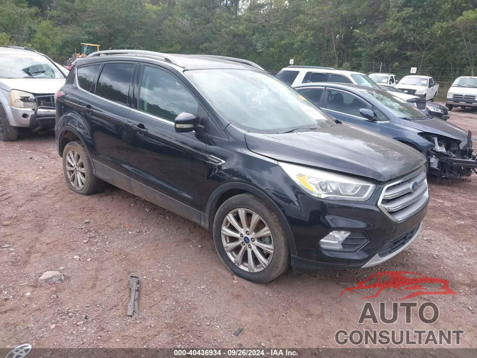 FORD ESCAPE 2017 - 1FMCU0J98HUE76690