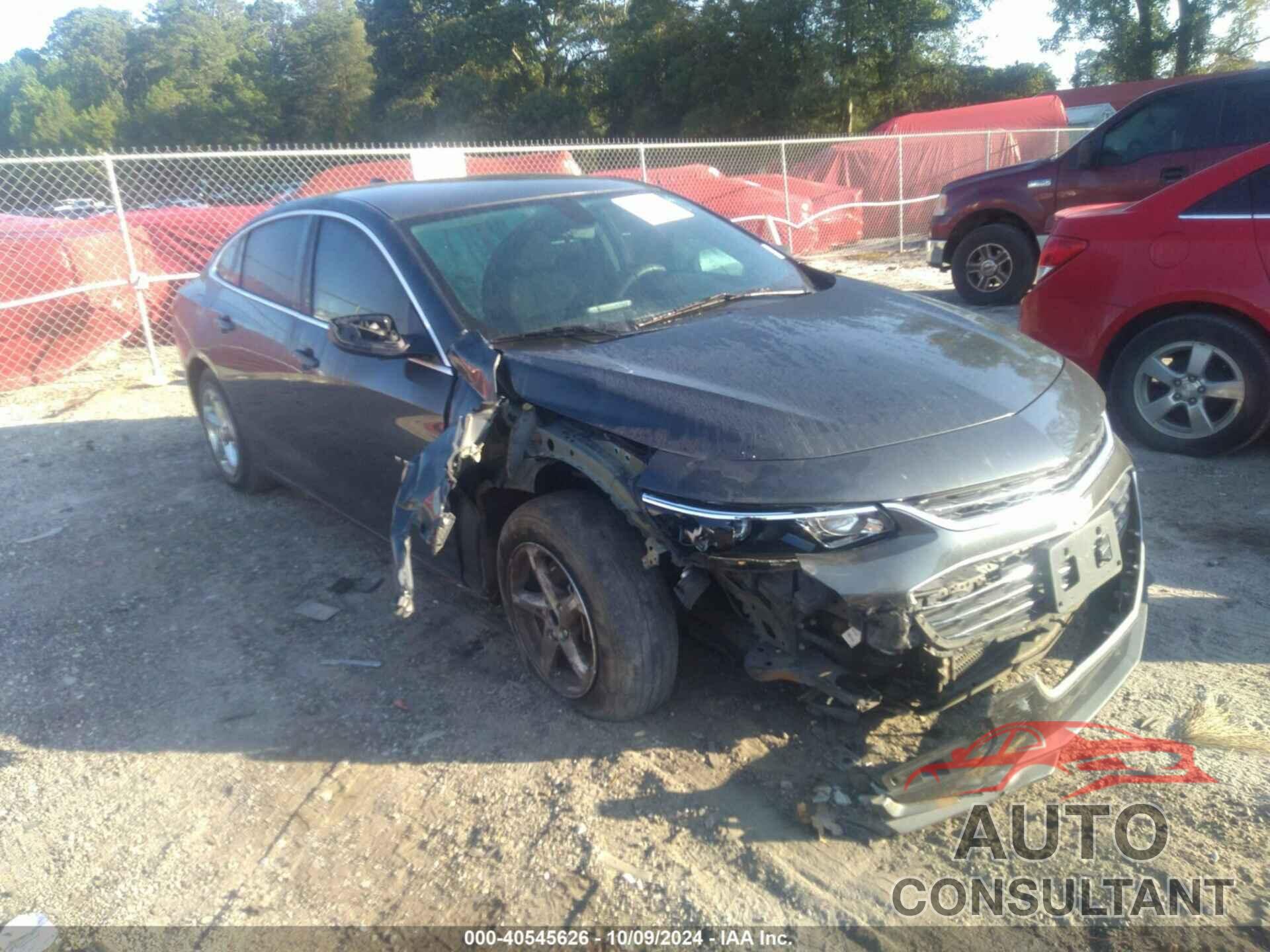 CHEVROLET MALIBU 2018 - 1G1ZB5ST1JF211771