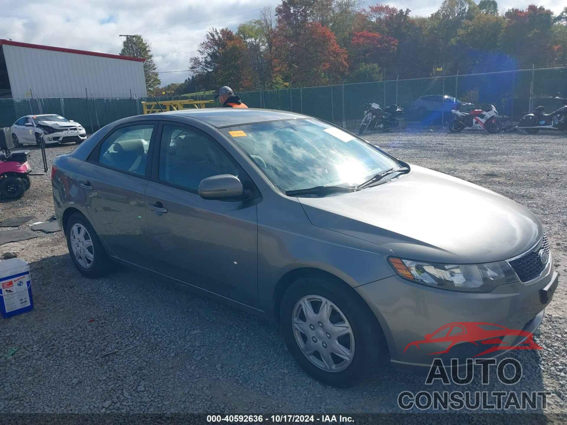 KIA FORTE 2011 - KNAFU4A2XB5374396