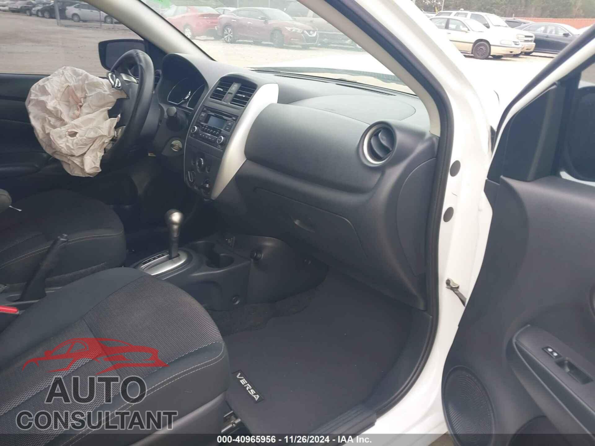 NISSAN VERSA 2017 - 3N1CN7AP1HL805977