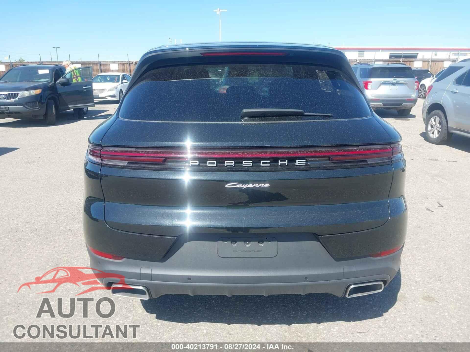 PORSCHE CAYENNE 2024 - WP1AA2AY2RDA09420