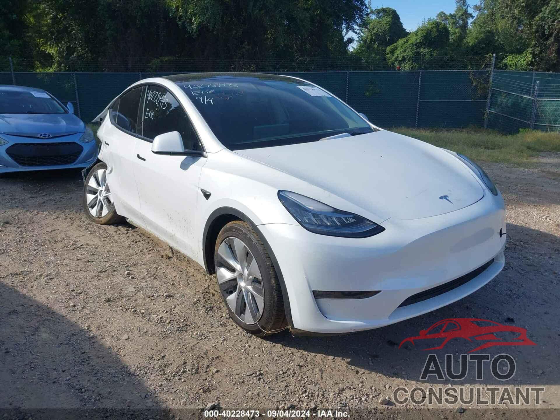 TESLA MODEL Y 2023 - 7SAYGDEE4PA042290