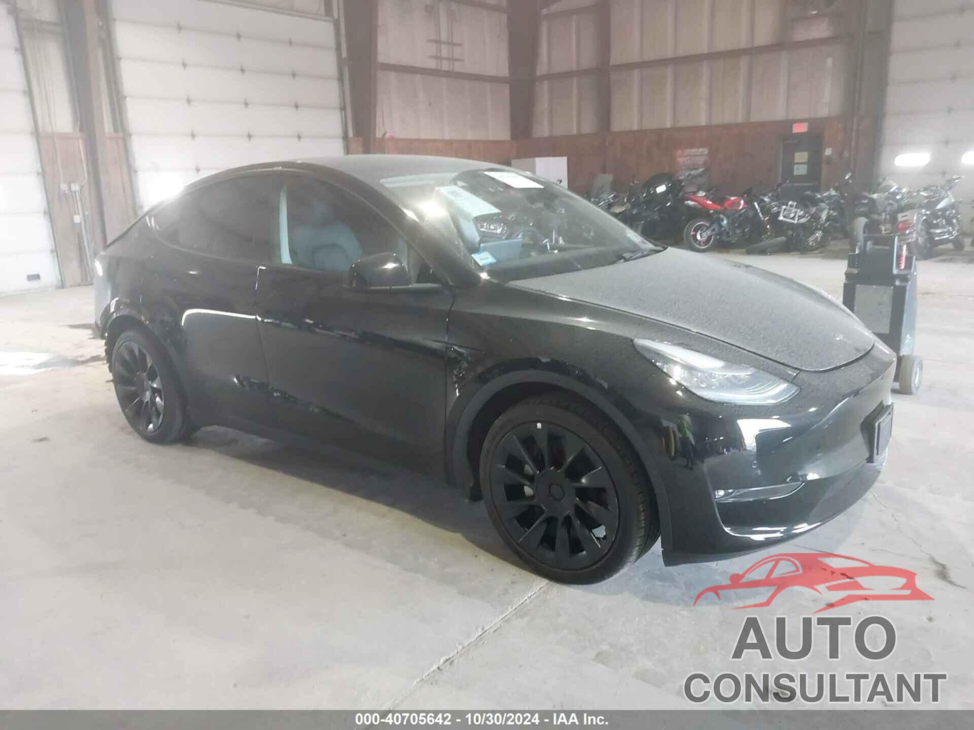 TESLA MODEL Y 2021 - 5YJYGAEE2MF239503