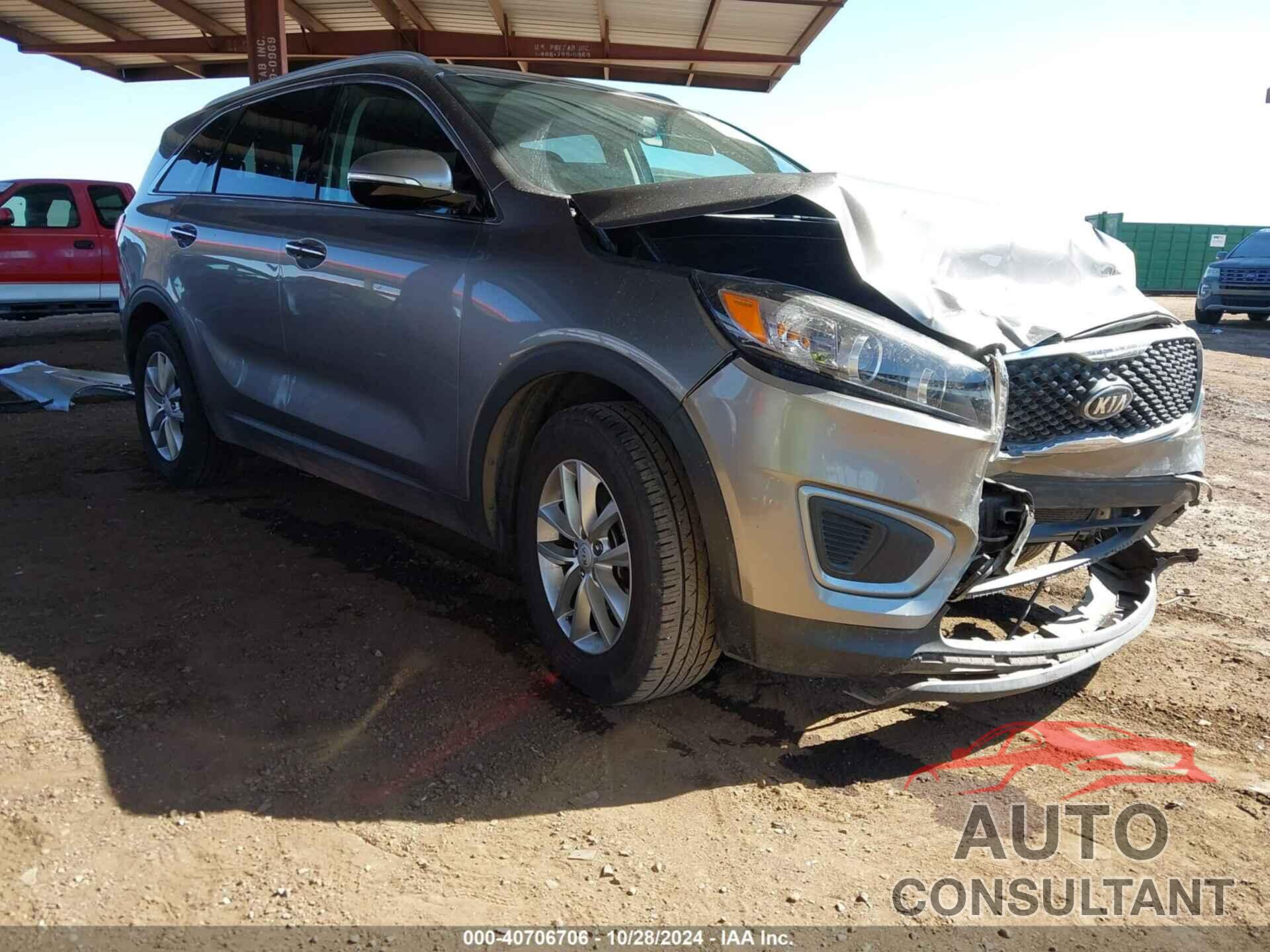 KIA SORENTO 2017 - 5XYPG4A32HG193168