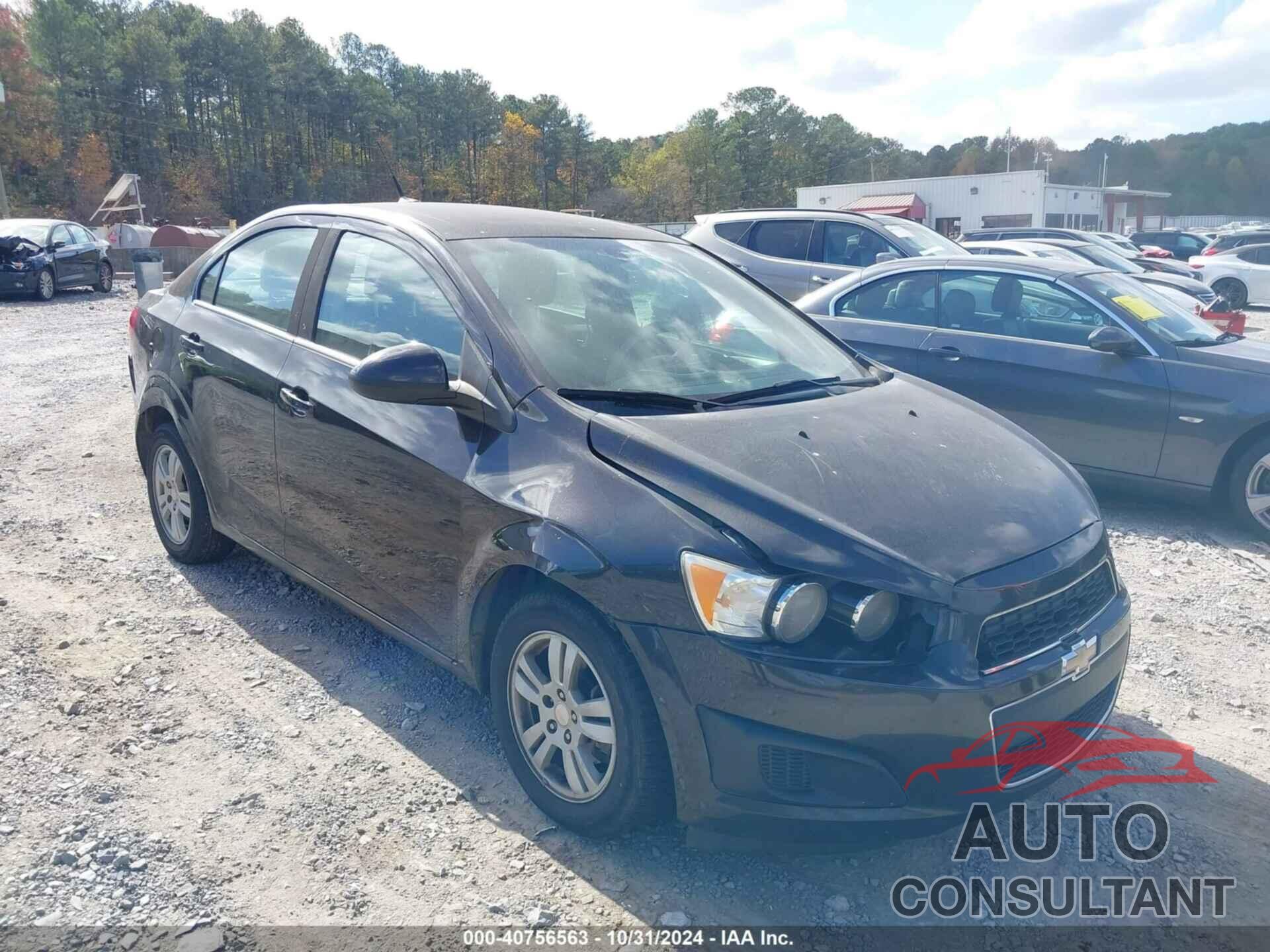 CHEVROLET SONIC 2014 - 1G1JC5SH2E4140734