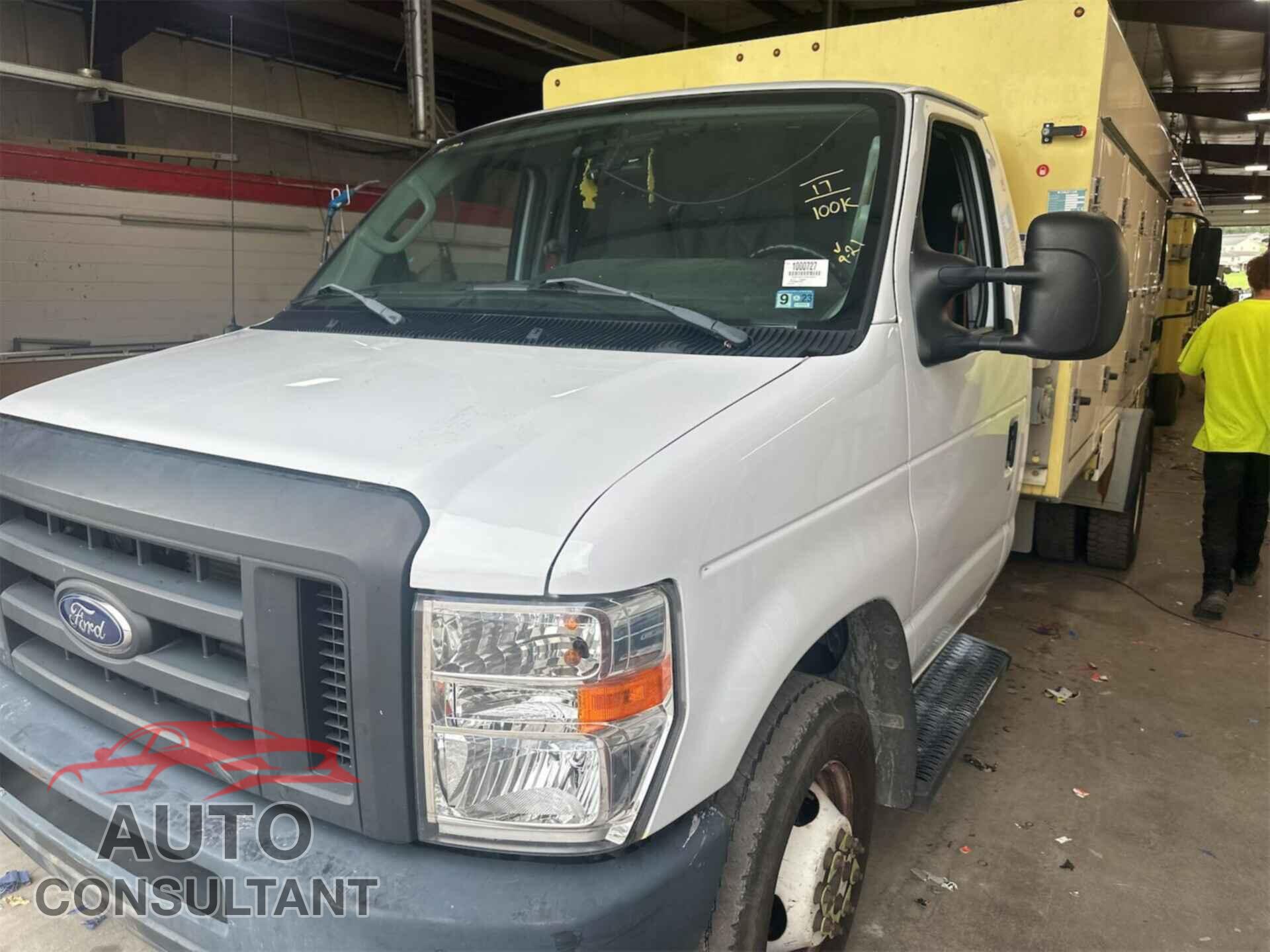 FORD ECONOLINE 2017 - 1FDXE4FS7HDC69063