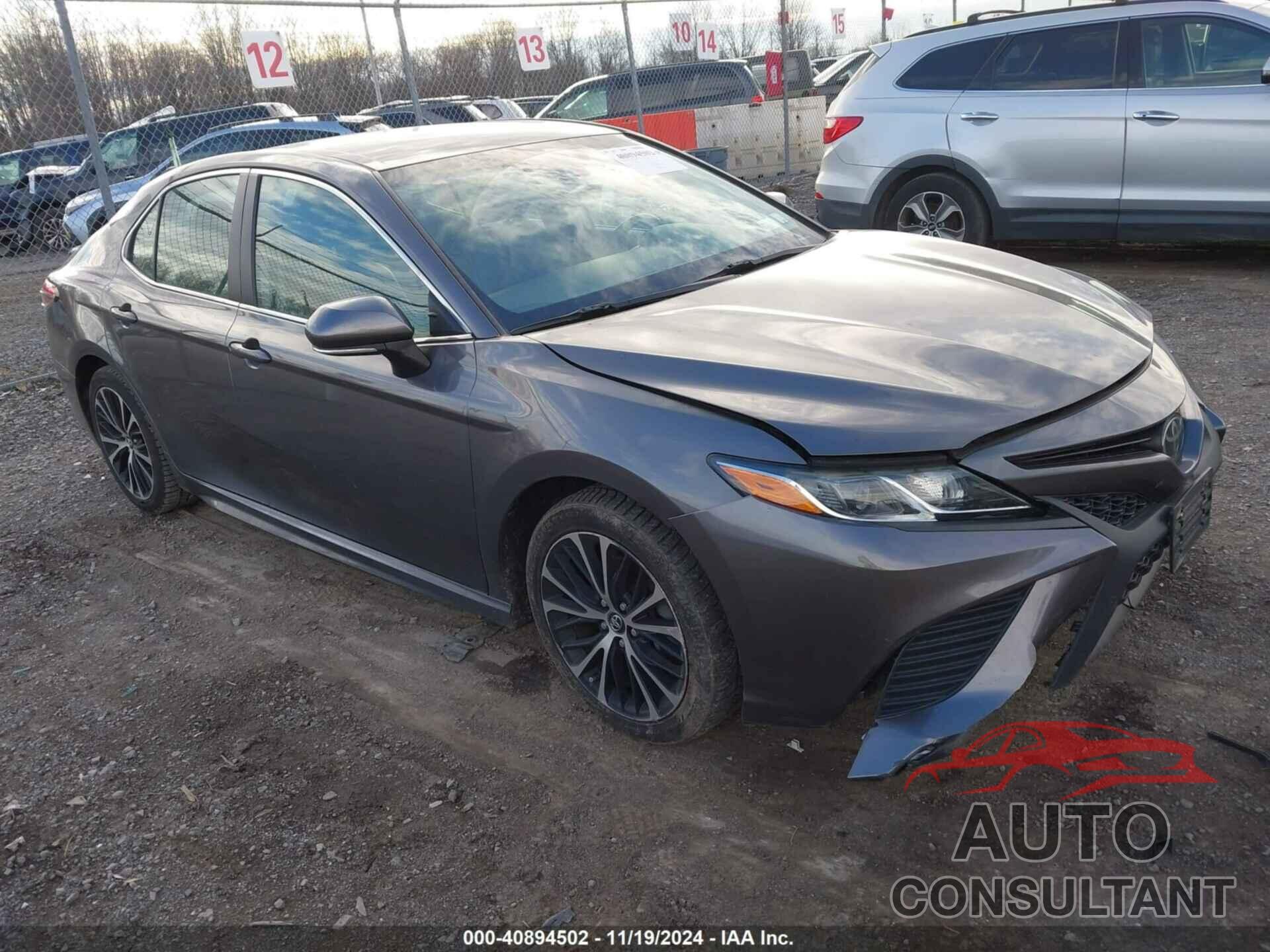 TOYOTA CAMRY 2018 - 4T1B11HK6JU134812