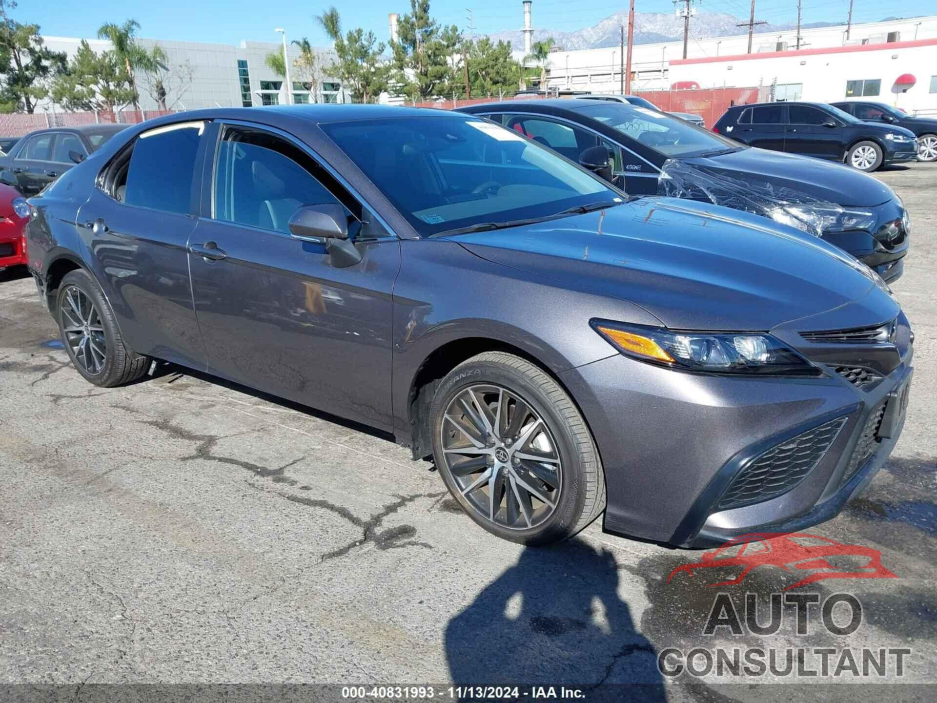 TOYOTA CAMRY 2024 - 4T1G11AK2RU194730