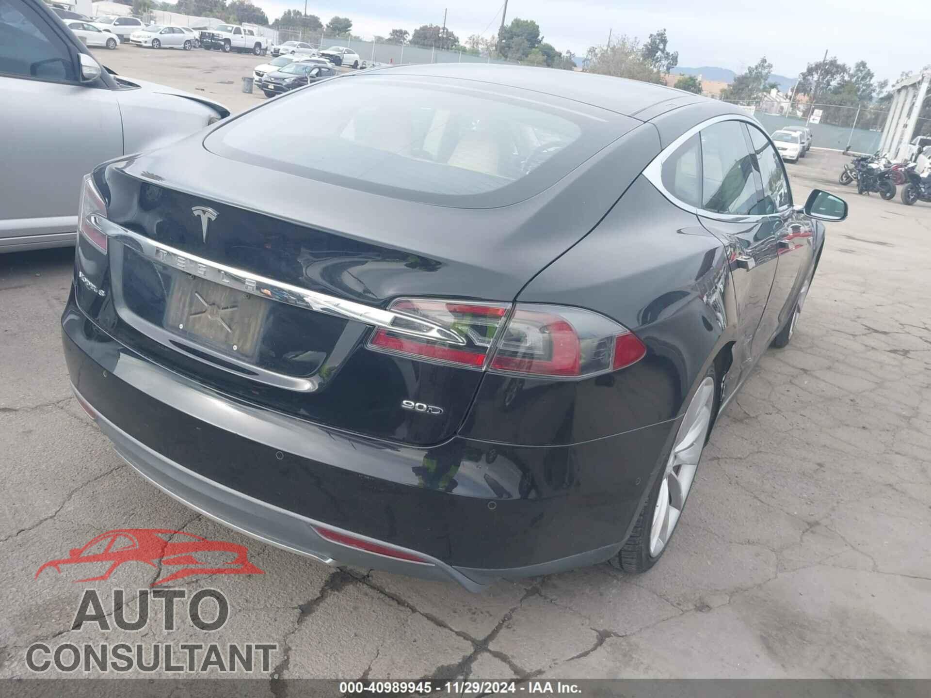 TESLA MODEL S 2015 - 5YJSA1E29FF105930
