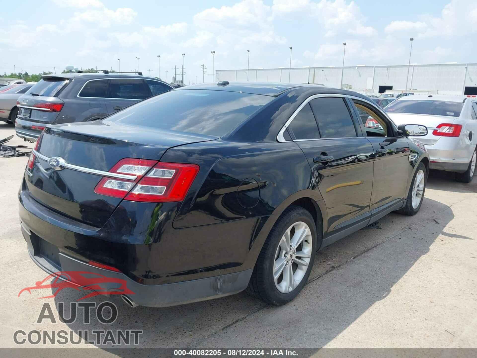 FORD TAURUS 2017 - 1FAHP2D82HG122278