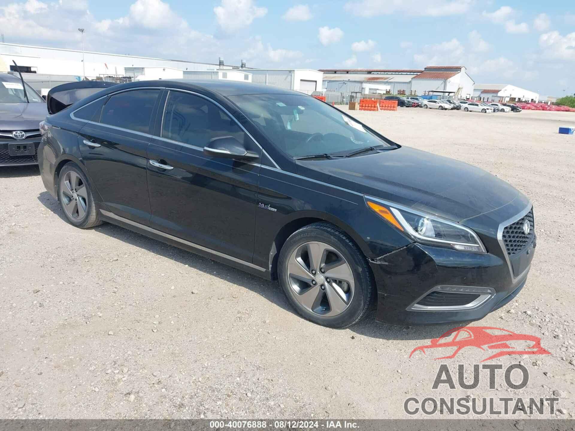 HYUNDAI SONATA HYBRID 2017 - KMHE34L15HA058390