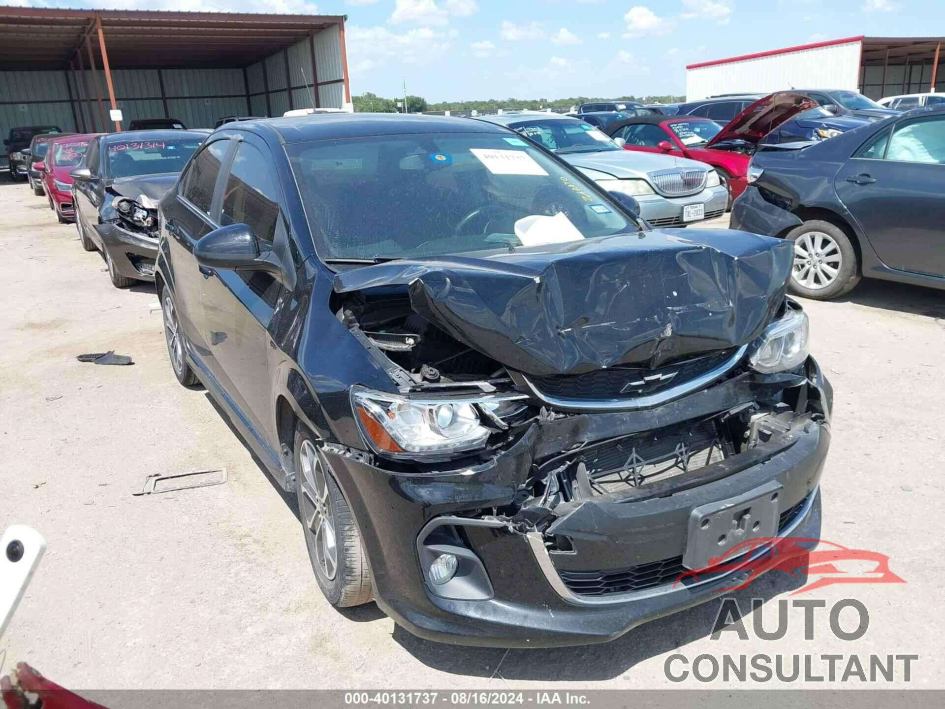 CHEVROLET SONIC 2018 - 1G1JD5SH5J4111820