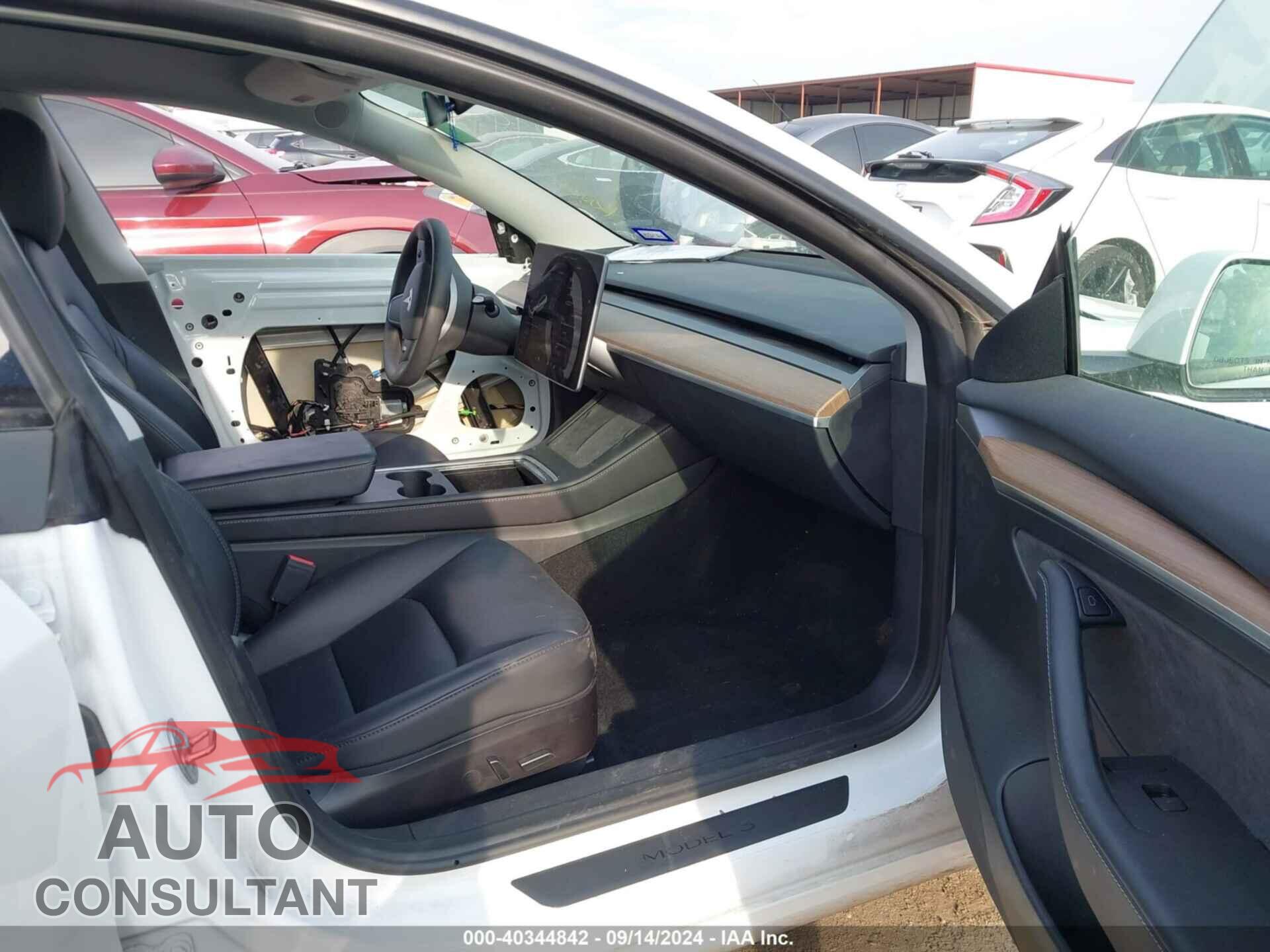 TESLA MODEL 3 2023 - 5YJ3E1EA0PF384993