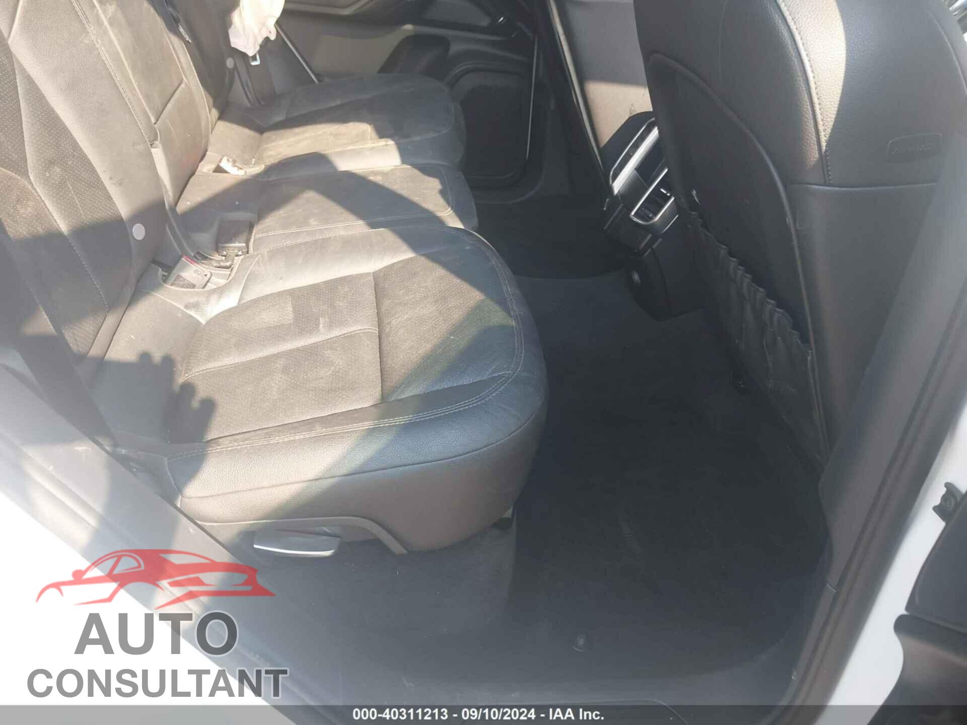 PORSCHE CAYENNE 2013 - WP1AA2A23DLA01689