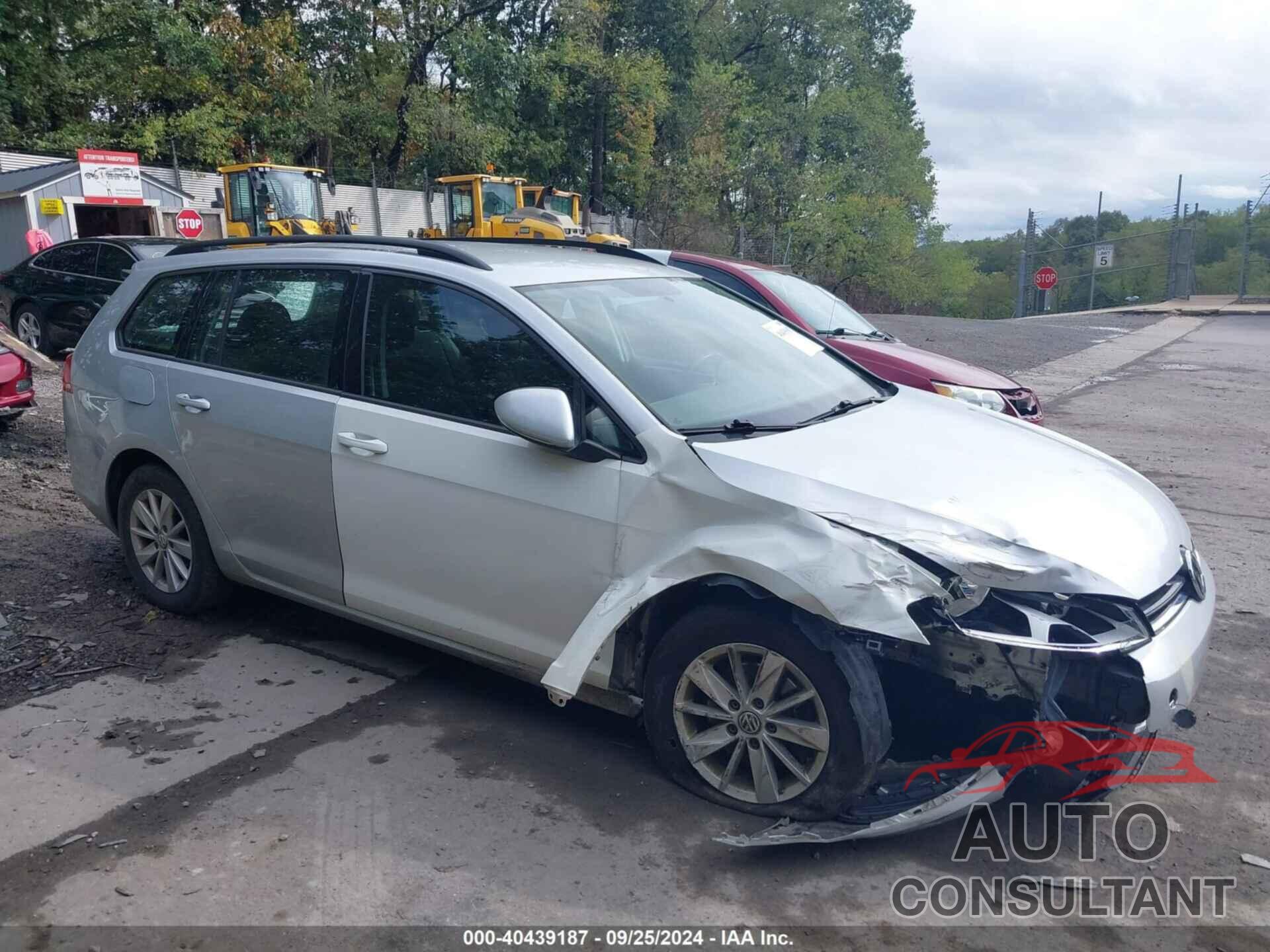 VOLKSWAGEN GOLF SPORTWAGEN 2017 - 3VWA17AU7HM505390