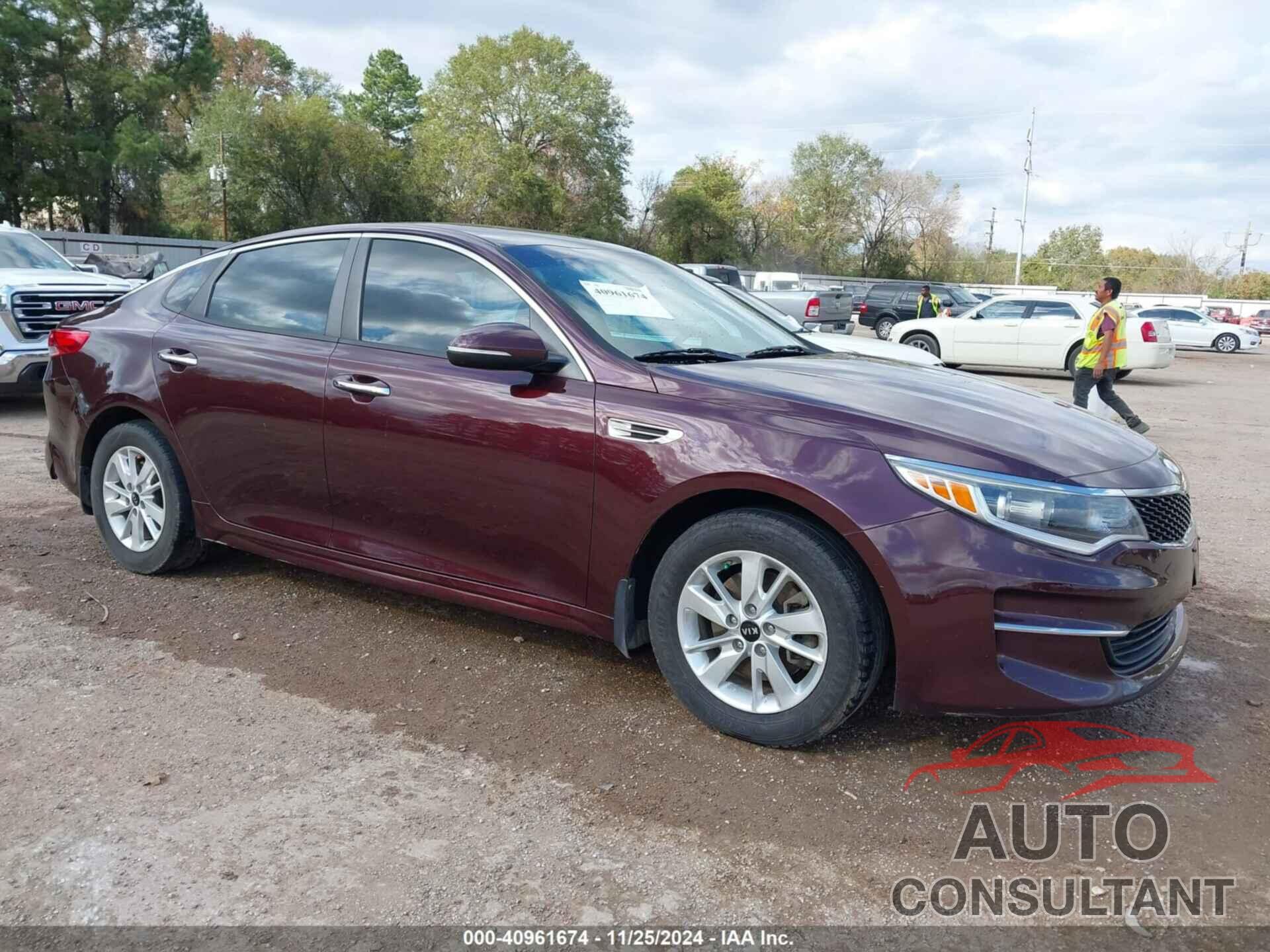 KIA OPTIMA 2017 - 5XXGT4L31HG151779