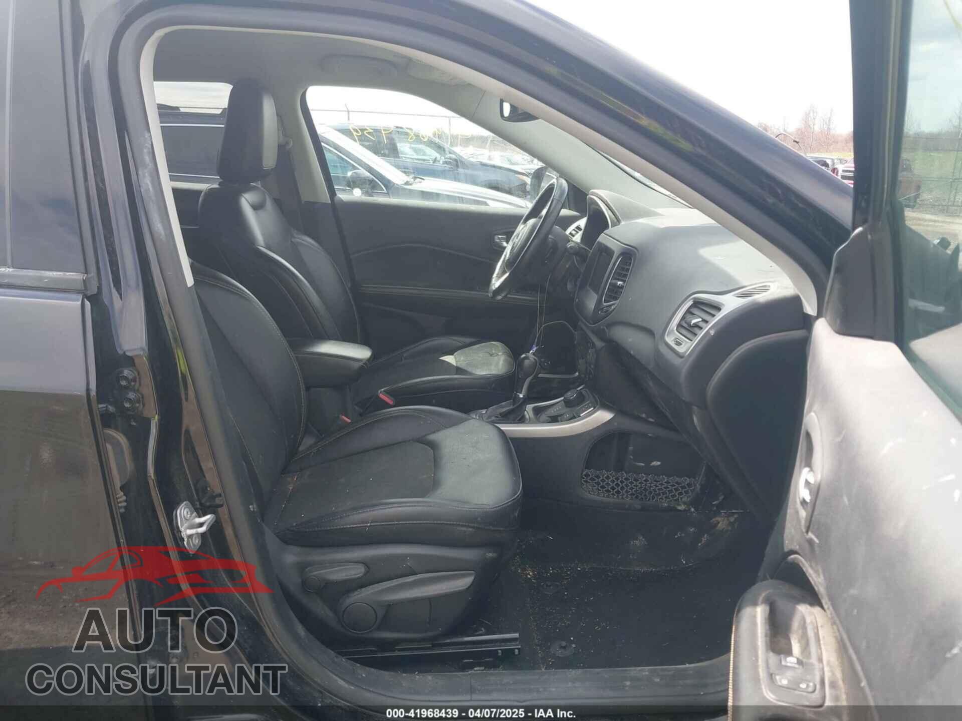 JEEP COMPASS 2019 - 3C4NJDBB3KT654330