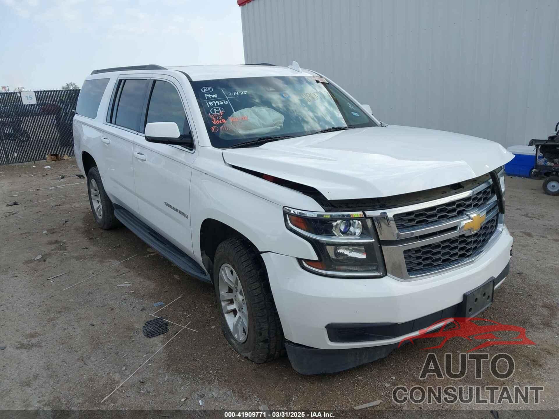 CHEVROLET SUBURBAN 1500 2015 - 1GNSCJKC9FR702598