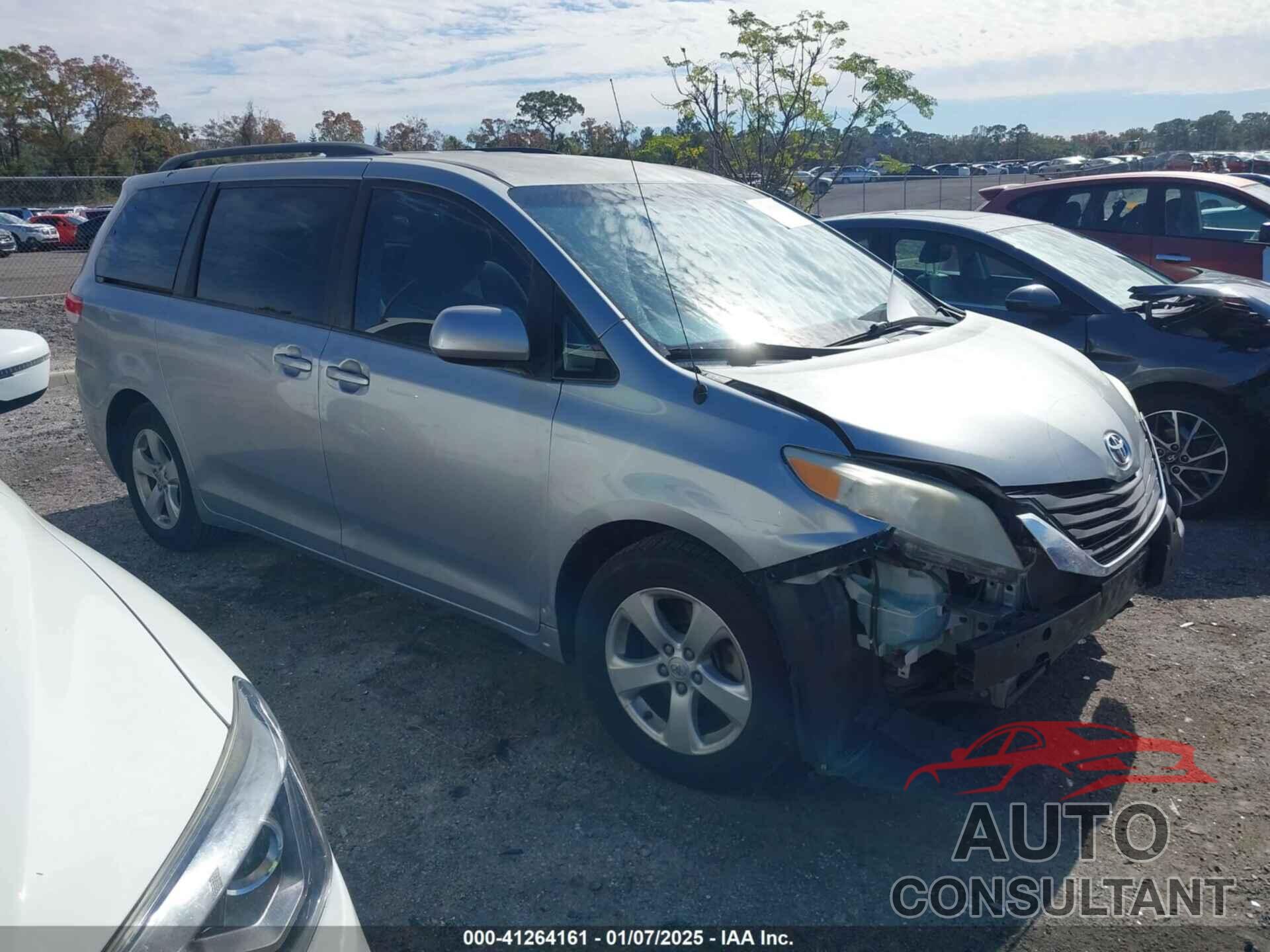 TOYOTA SIENNA 2013 - 5TDKK3DC6DS284262