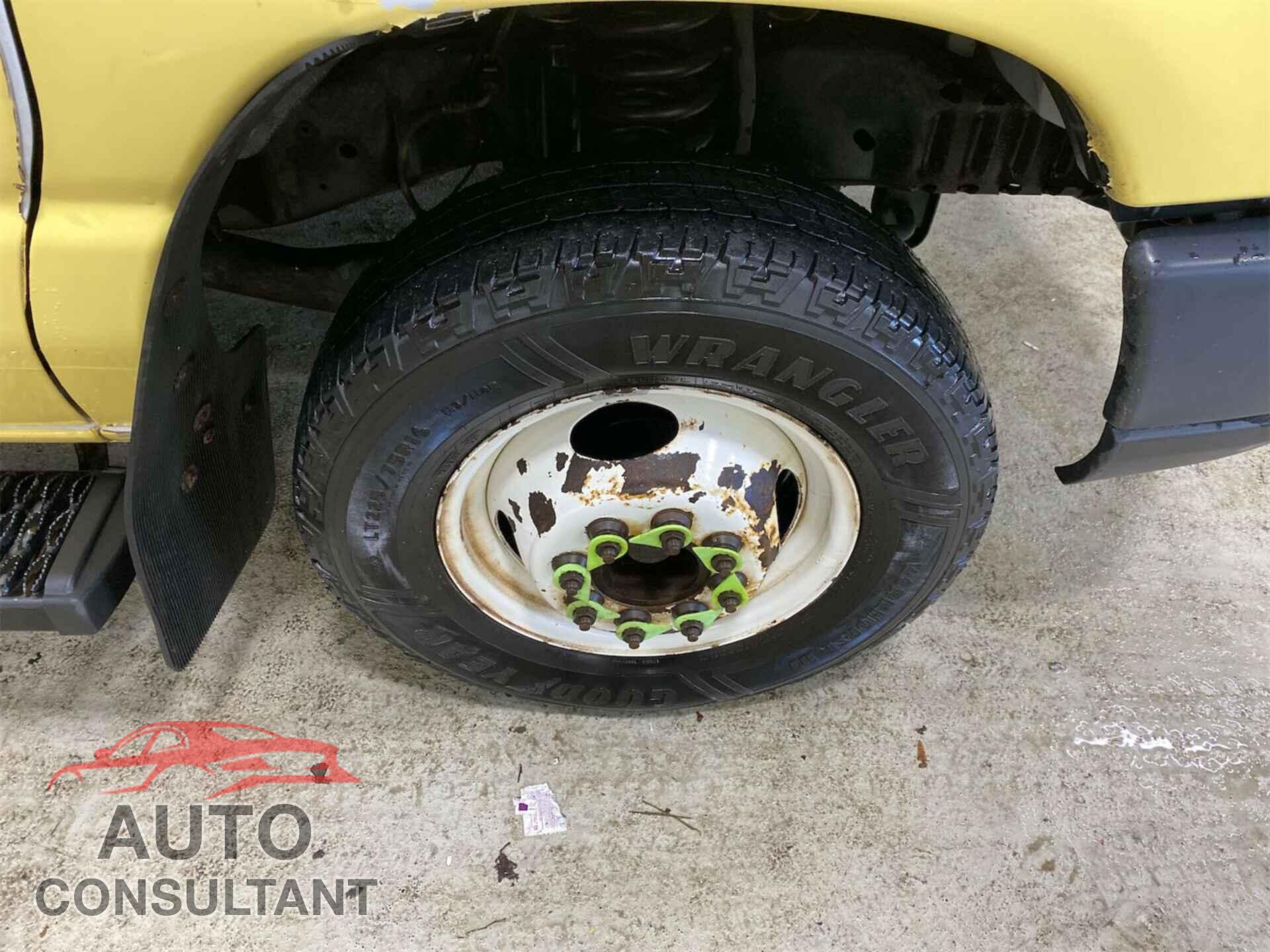 FORD ECONOLINE 2018 - 1FDXE4FS5JDC33295