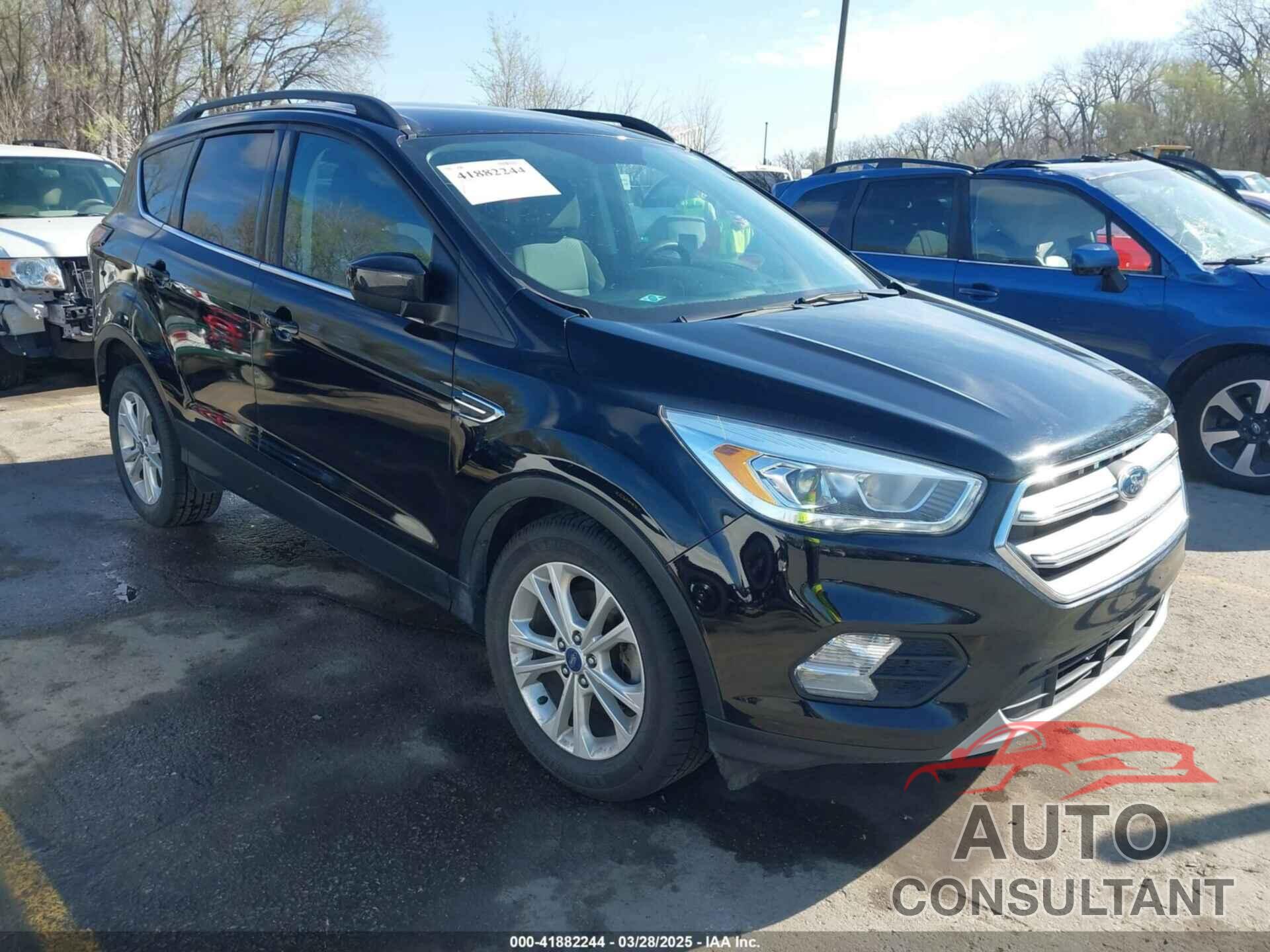 FORD ESCAPE 2017 - 1FMCU0GD8HUE69279