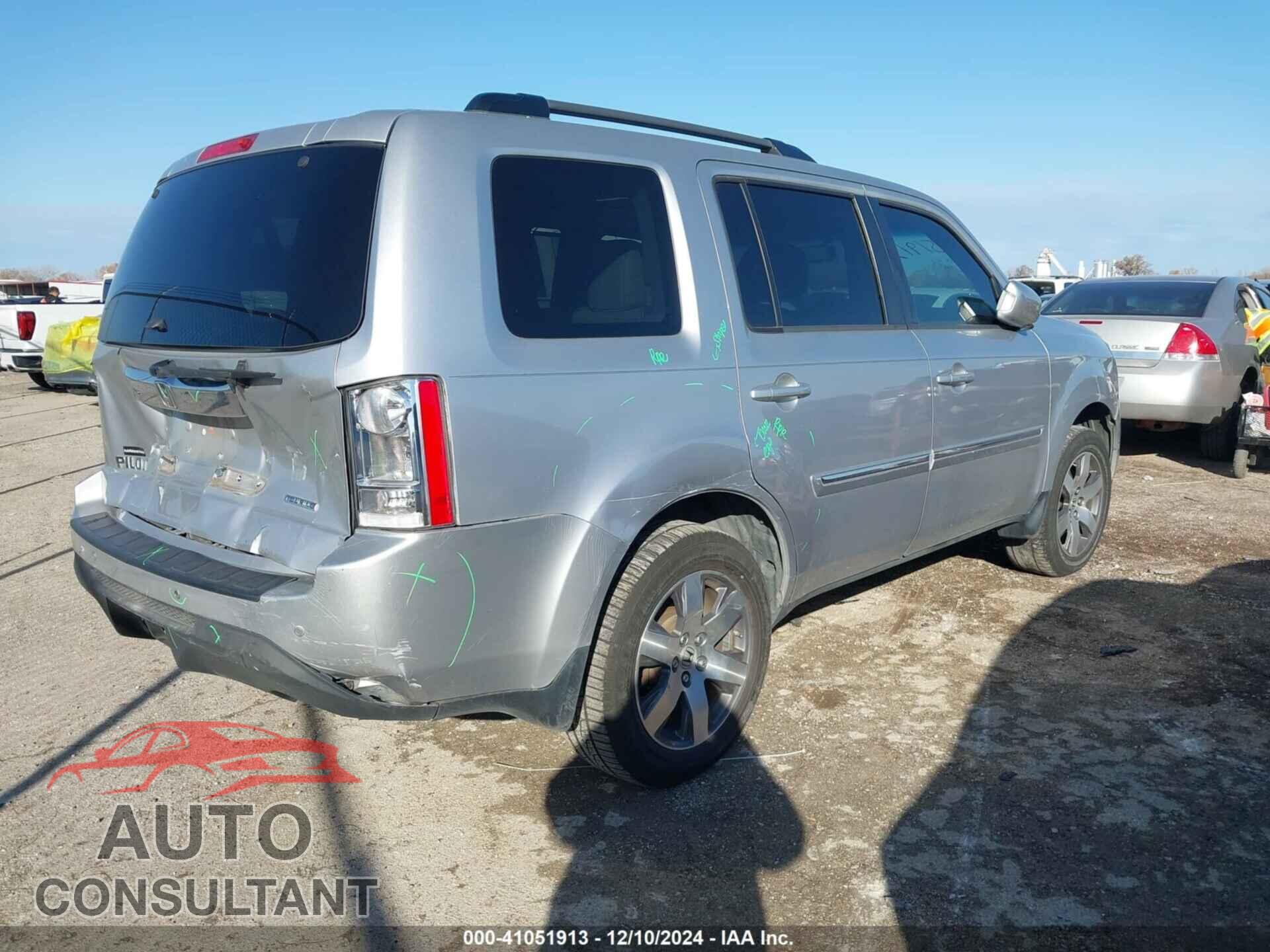 HONDA PILOT 2013 - 5FNYF3H92DB017444