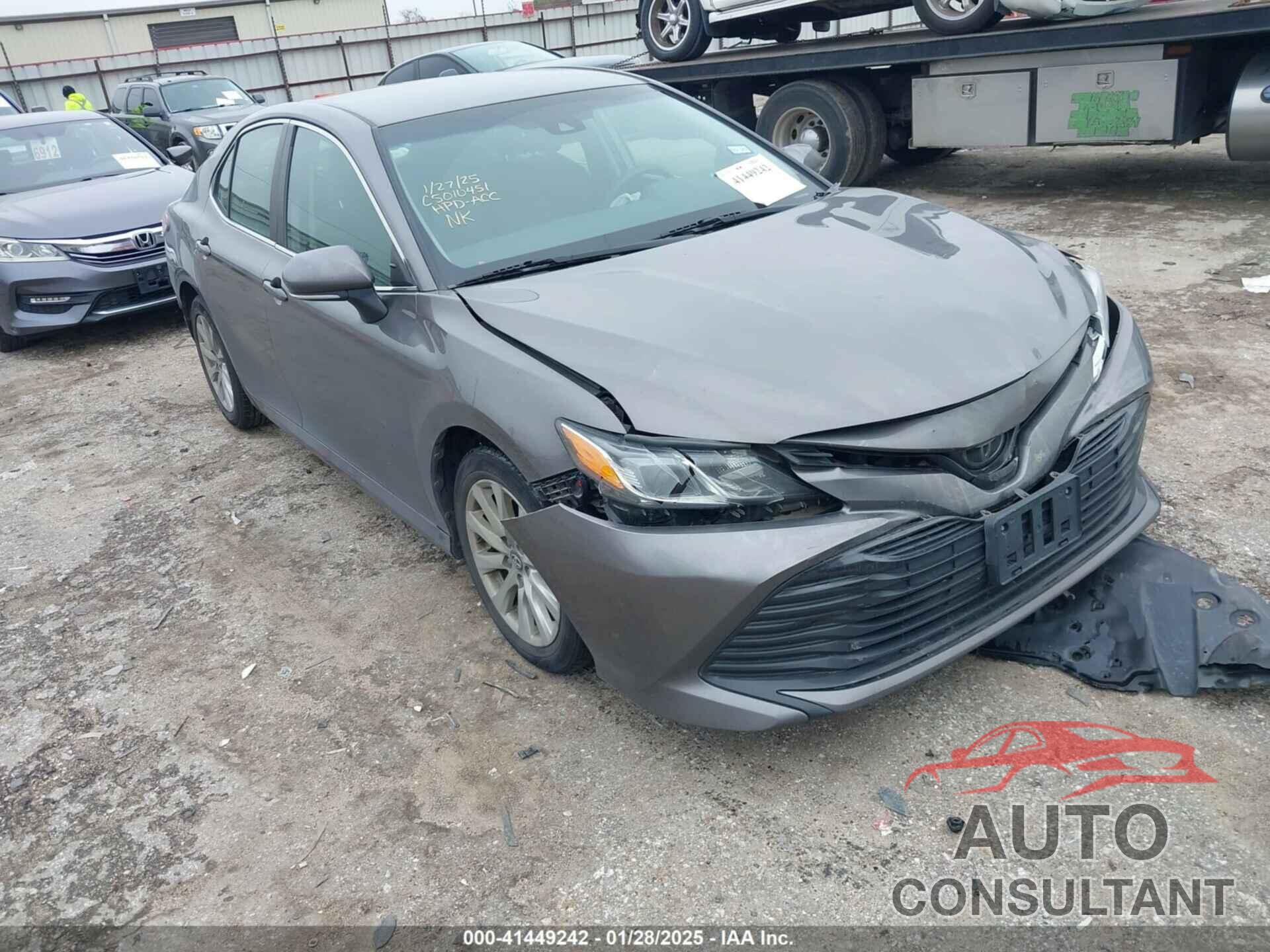 TOYOTA CAMRY 2018 - 4T1B11HK9JU554595