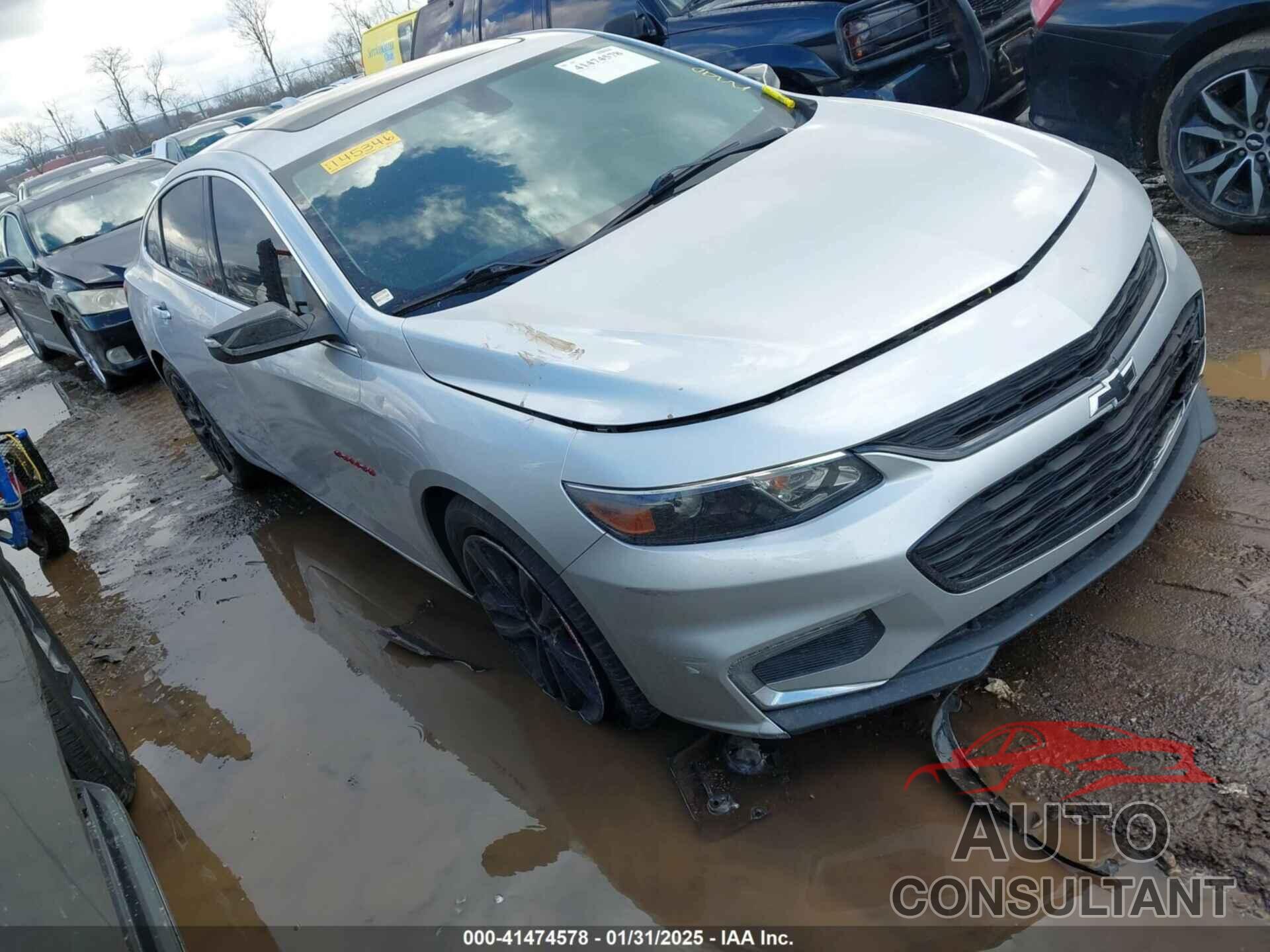 CHEVROLET MALIBU 2018 - 1G1ZD5ST3JF145346