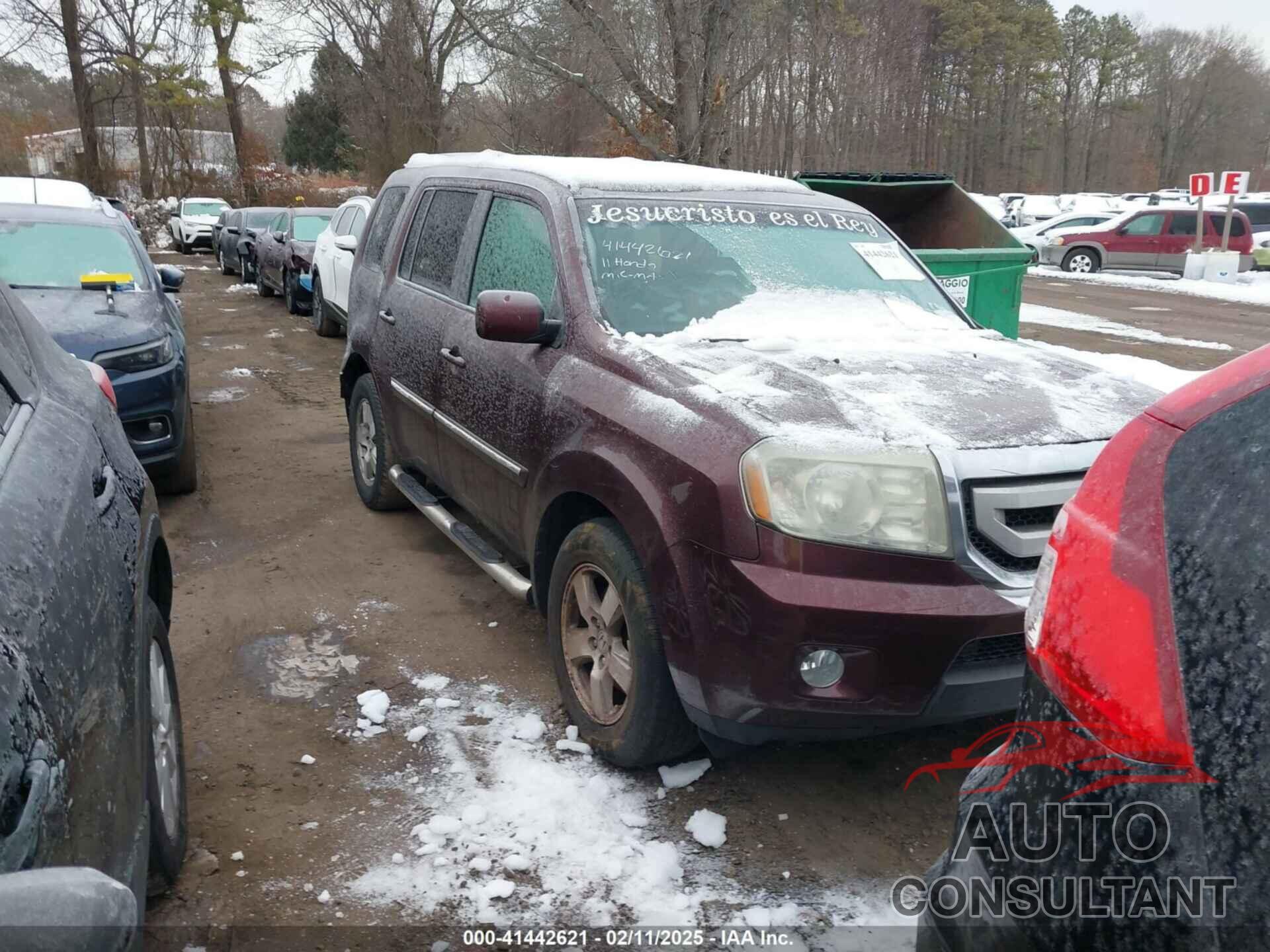 HONDA PILOT 2011 - 5FNYF4H56BB024171