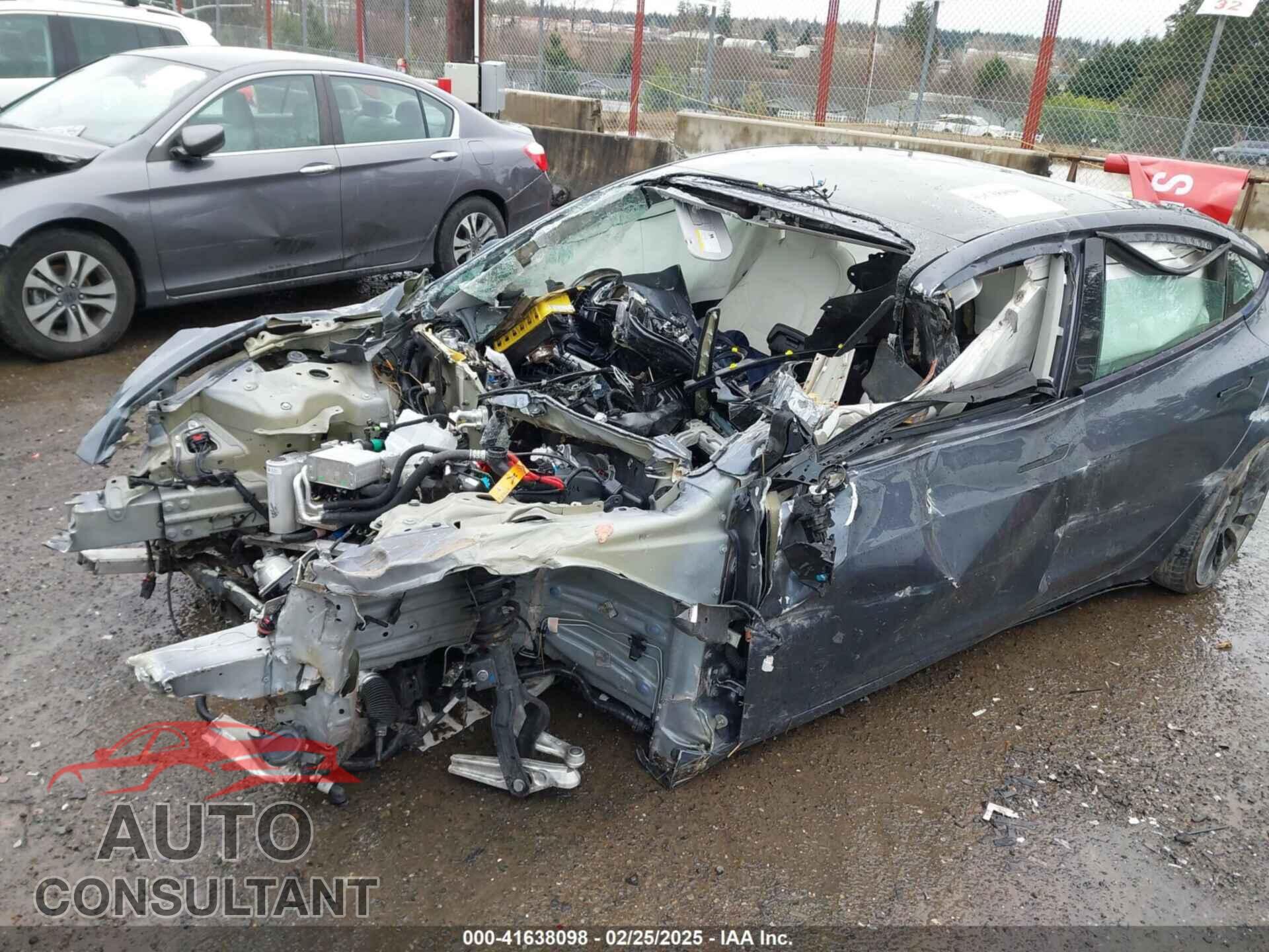 TESLA MODEL 3 2023 - 5YJ3E1EC7PF465815