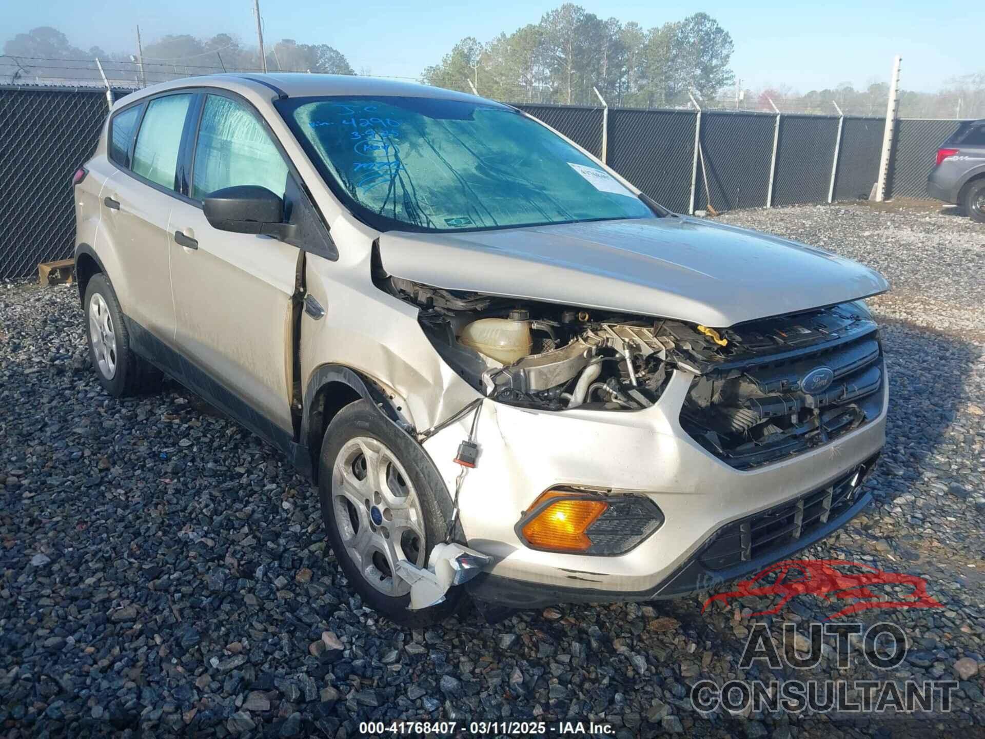 FORD ESCAPE 2017 - 1FMCU0F71HUD24290