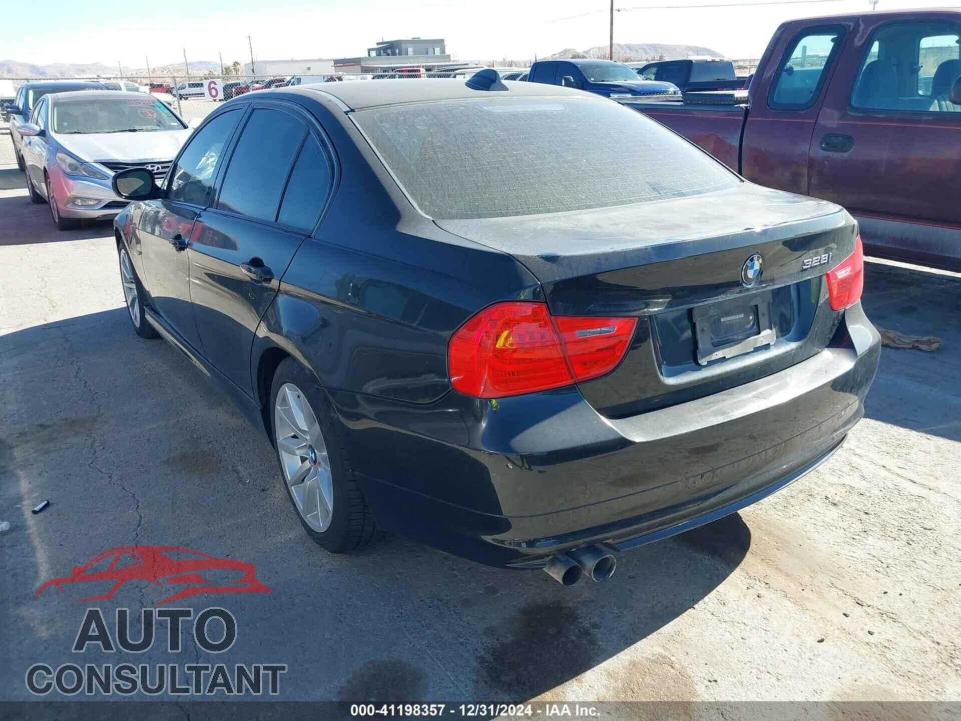 BMW 328I 2010 - WBAPH5G54ANM34834