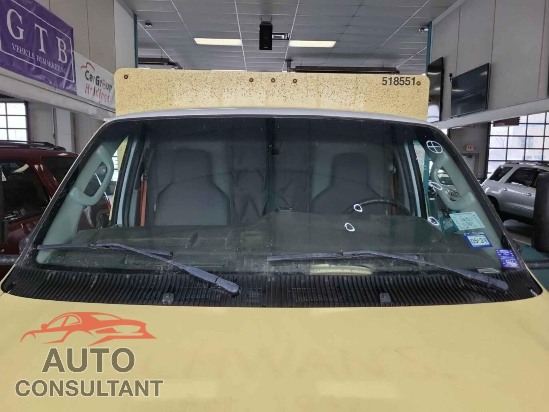 FORD ECONOLINE 2019 - 1FDXE4FS9KDC07736