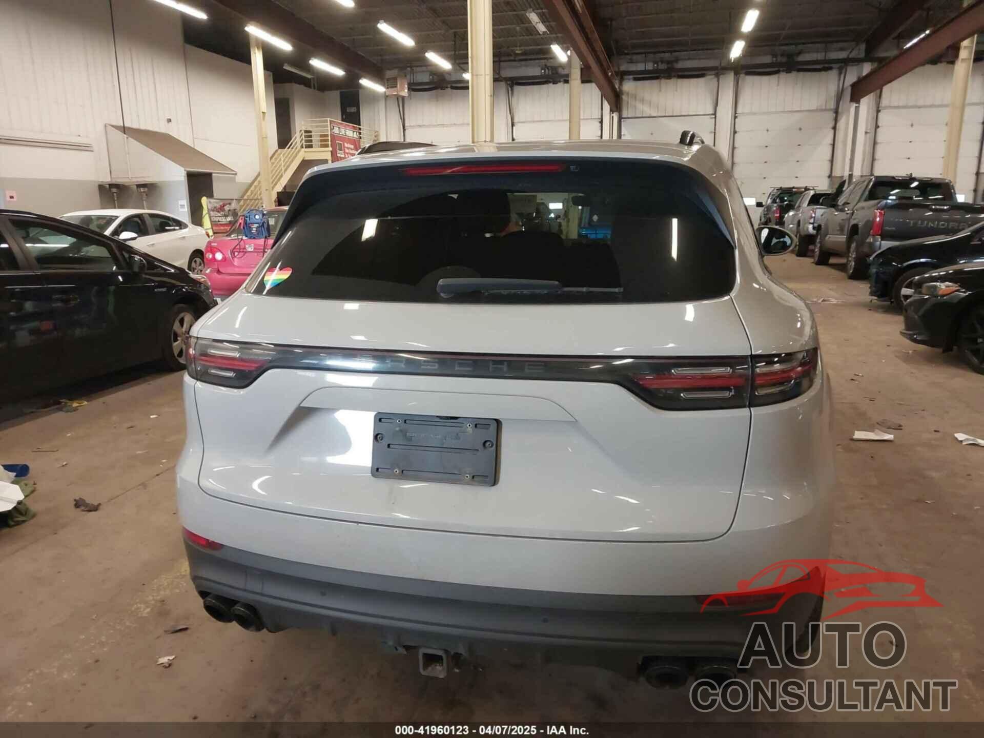 PORSCHE CAYENNE 2021 - WP1AA2AY2MDA02282