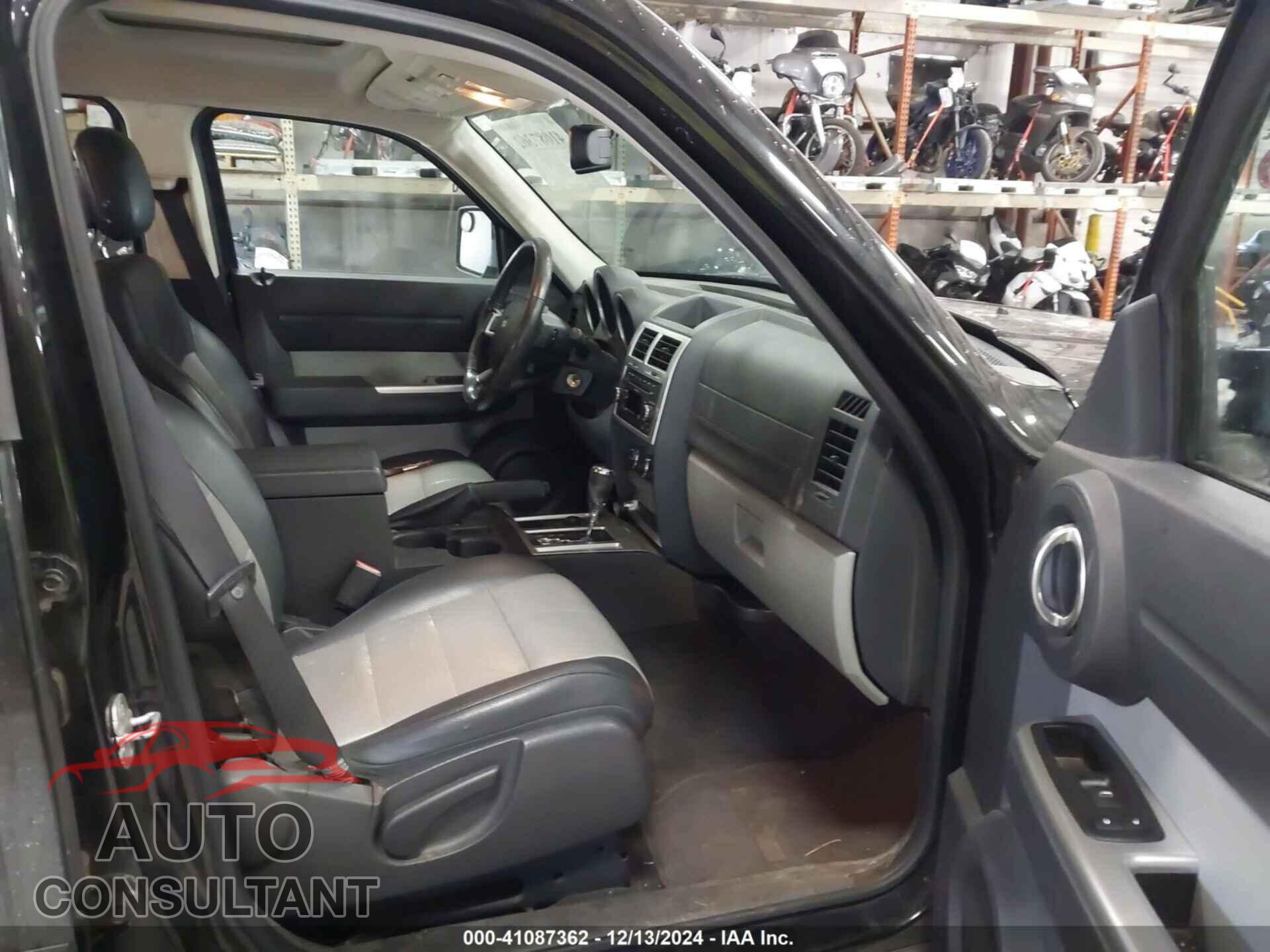 DODGE NITRO 2010 - 1D4PU5GX8AW112579