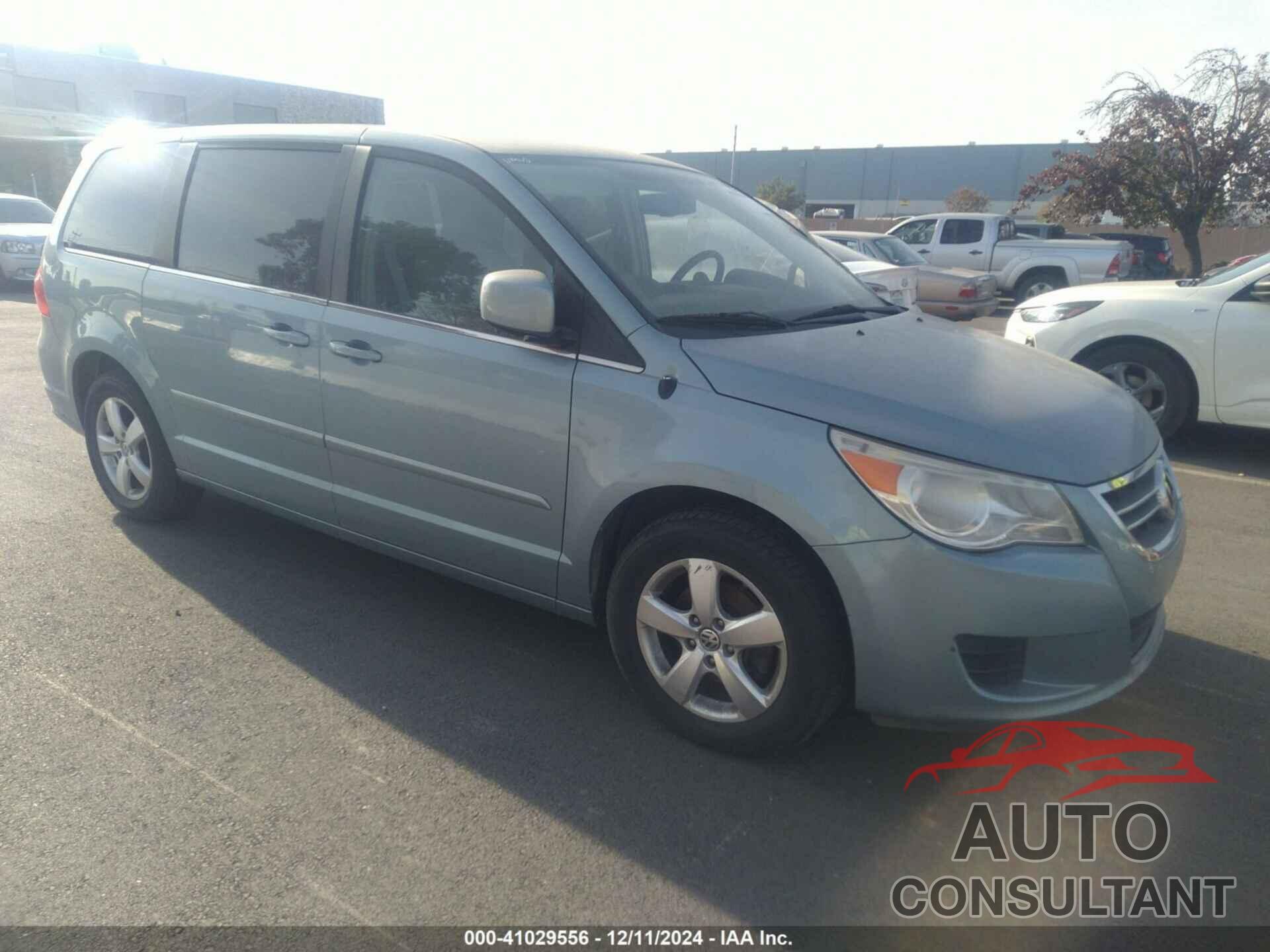 VOLKSWAGEN ROUTAN 2009 - 2V8HW54X19R580145