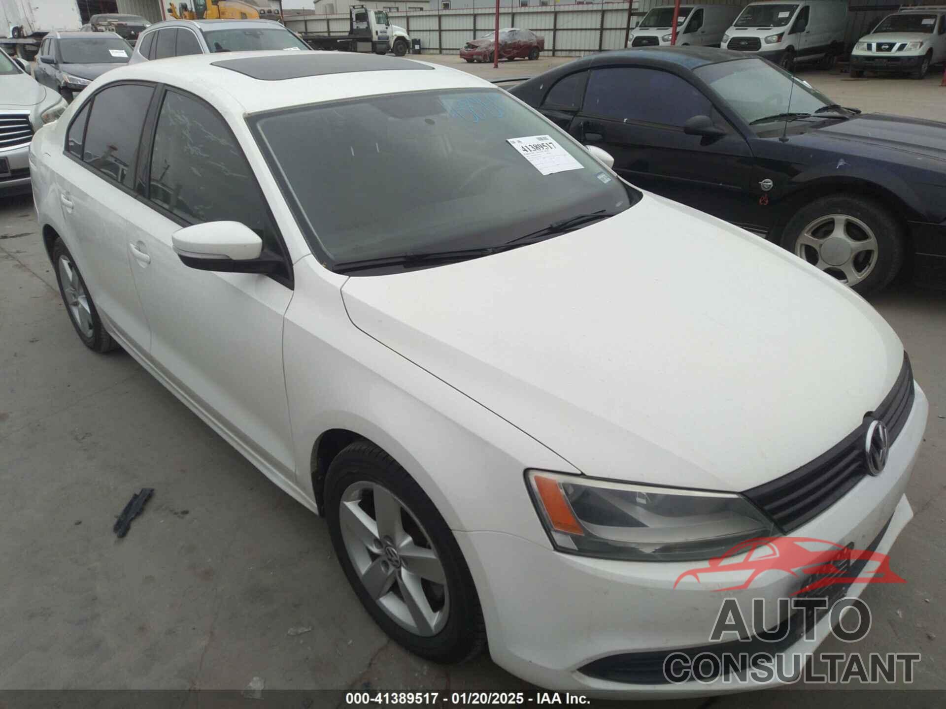 VOLKSWAGEN JETTA 2011 - 3VW3L7AJ2BM105107